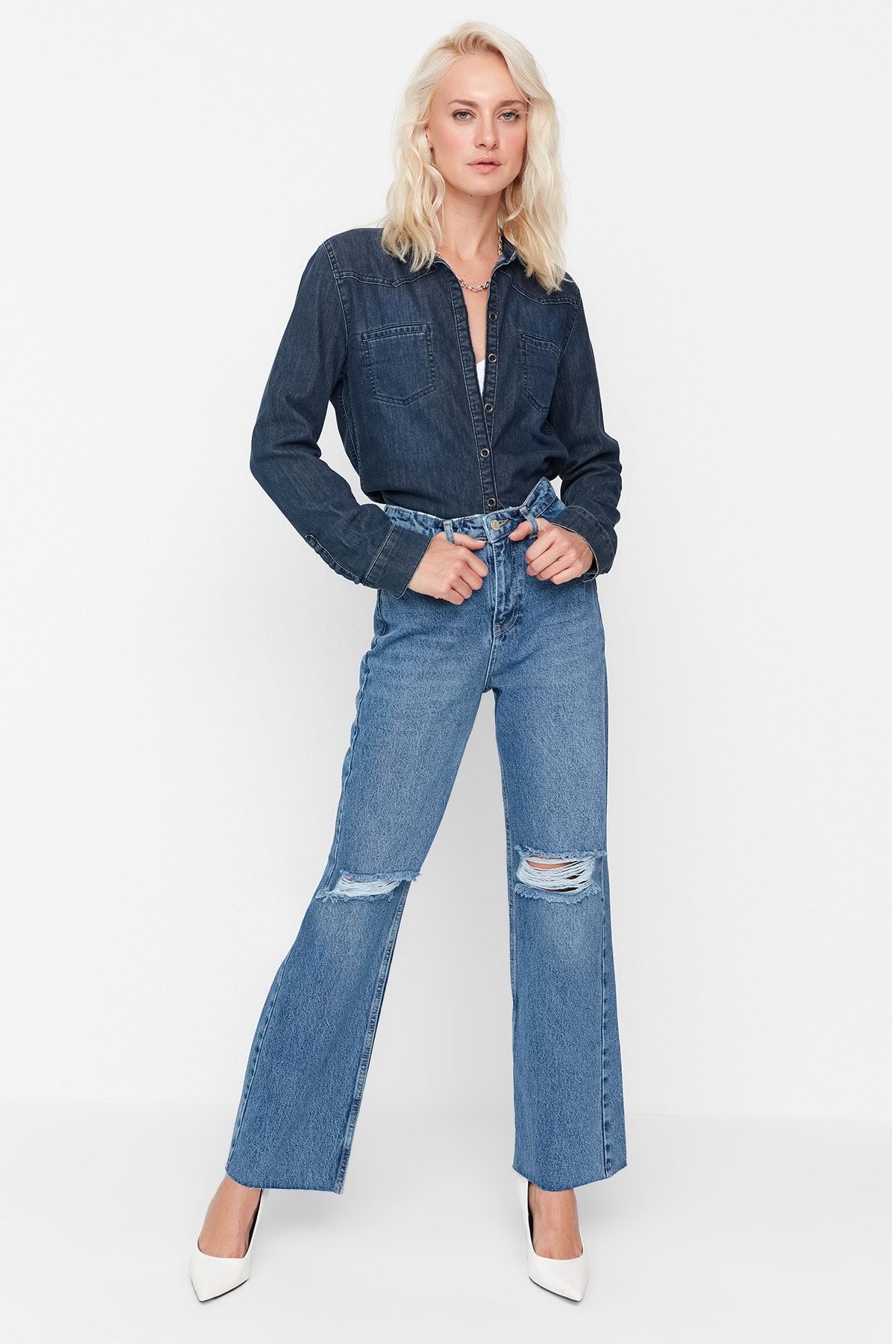 TRENDYOLMİLLA Koyu Mavi Yırtık Detaylı Yüksek Bel 90's Wide Leg Jeans