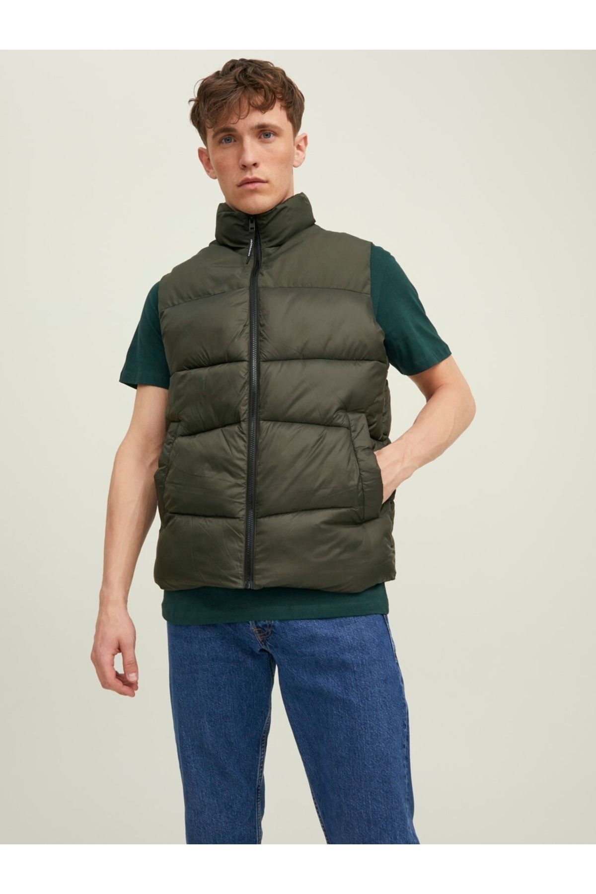 Jack & Jones Jack Jones Erkek Geniş Rahat Kesim Yelek 12212221