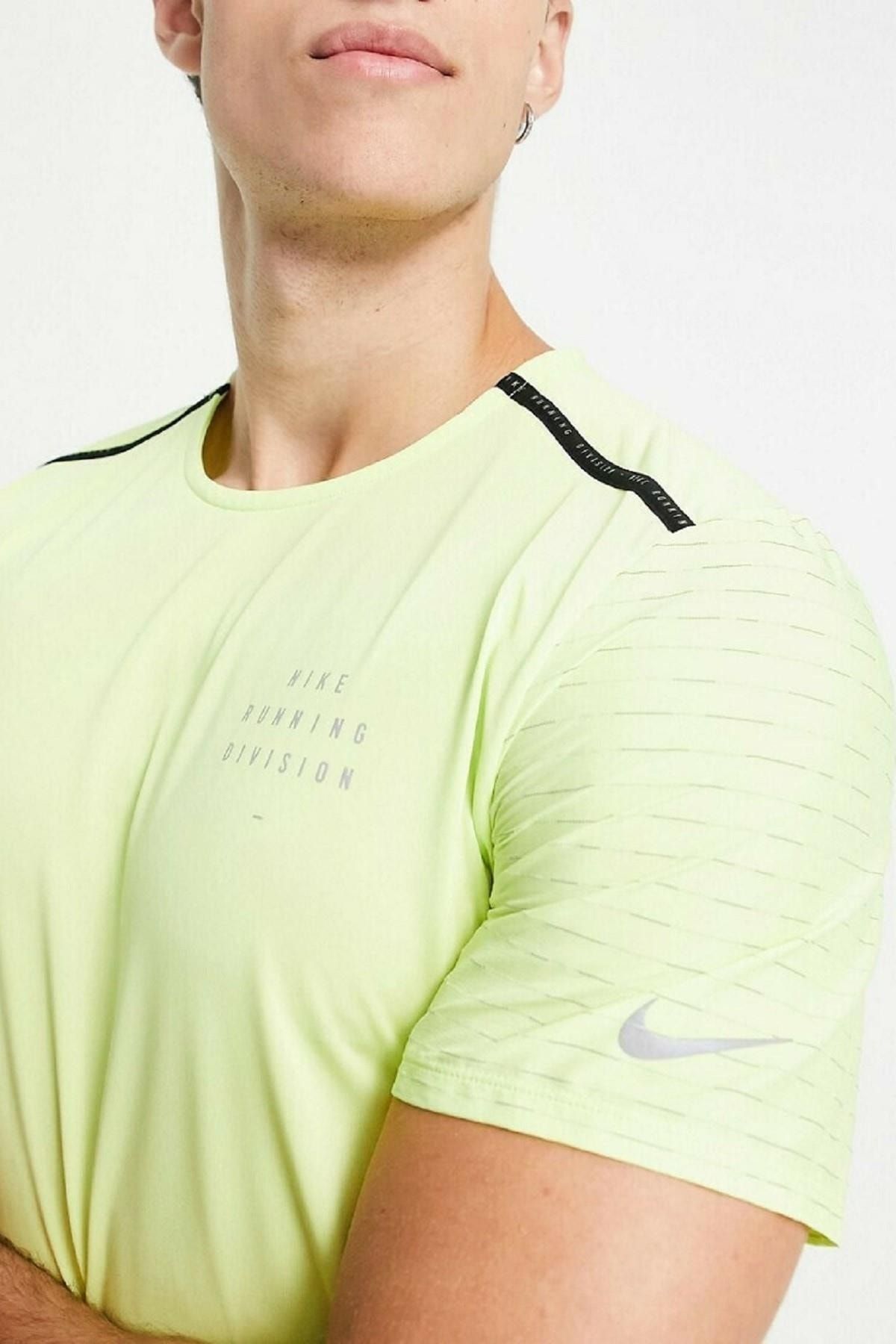 Nike Rise 365 Run Division Short-sleeve Reflektörlü Sarı Koşu Tişörtü