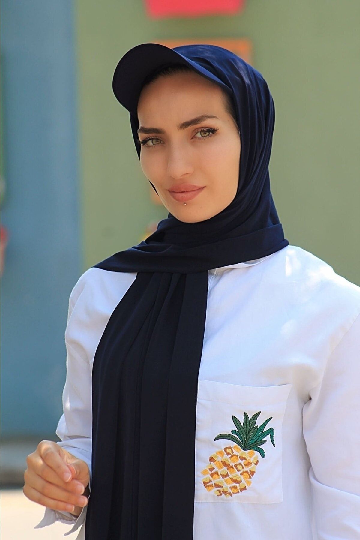 Kardelen Şapkalı Boneli Hazır Şal Hijab Lacivert