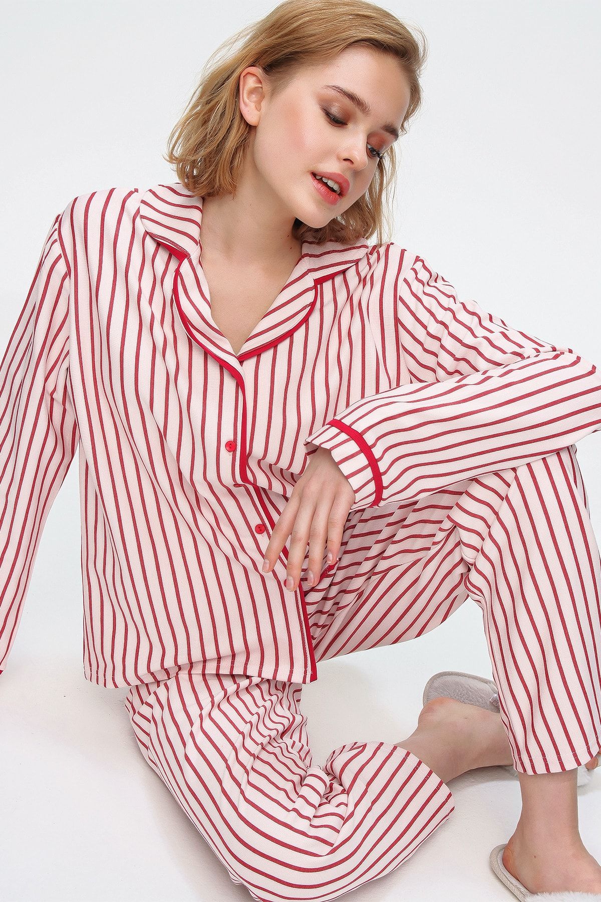 Trend Alaçatı Stili Kadın Vişne Gömlek Yaka Çizgili Pijama Takım ALC-X5581