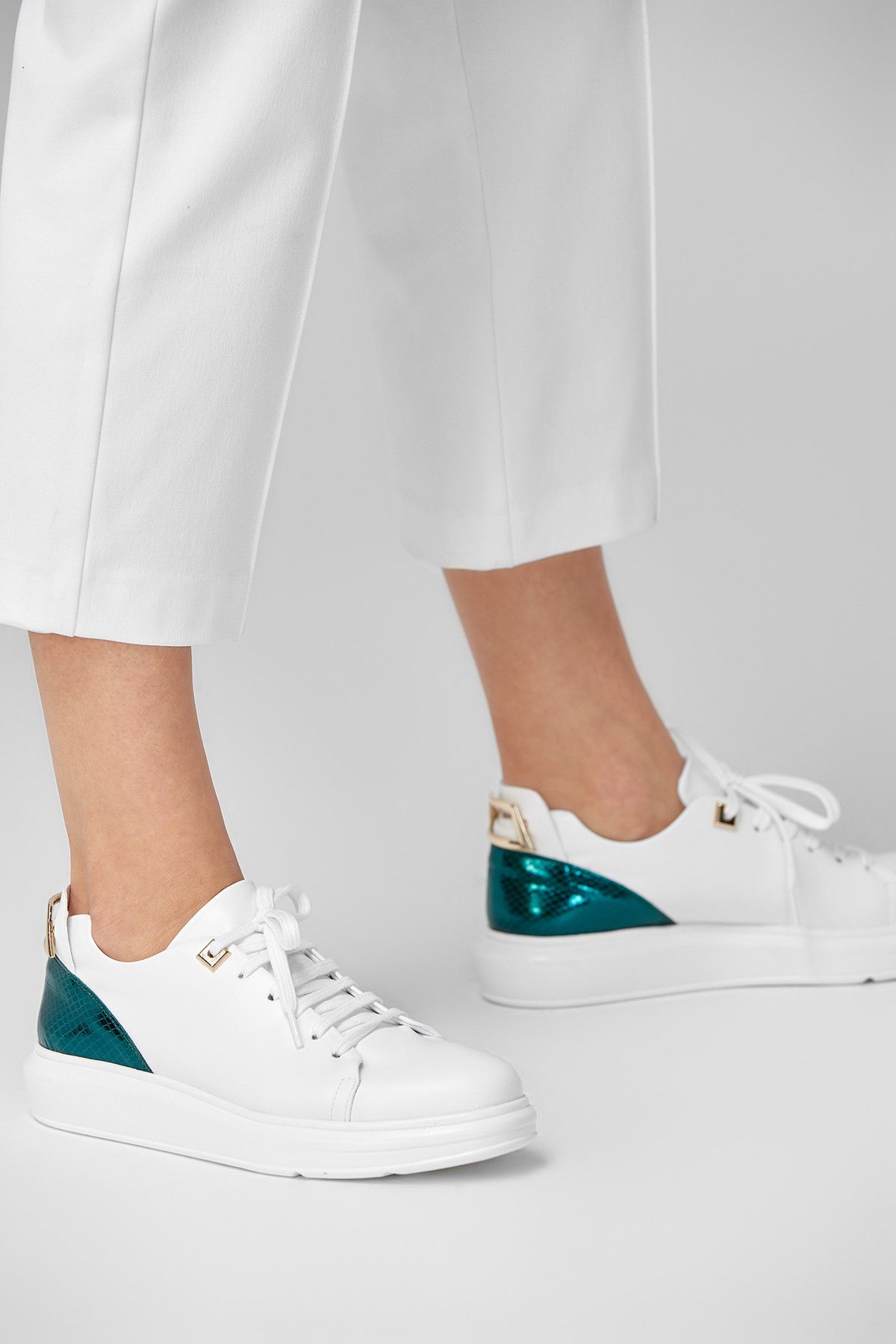 TRENDYOLMİLLA Beyaz Yeşil Kadın Sneaker 8565