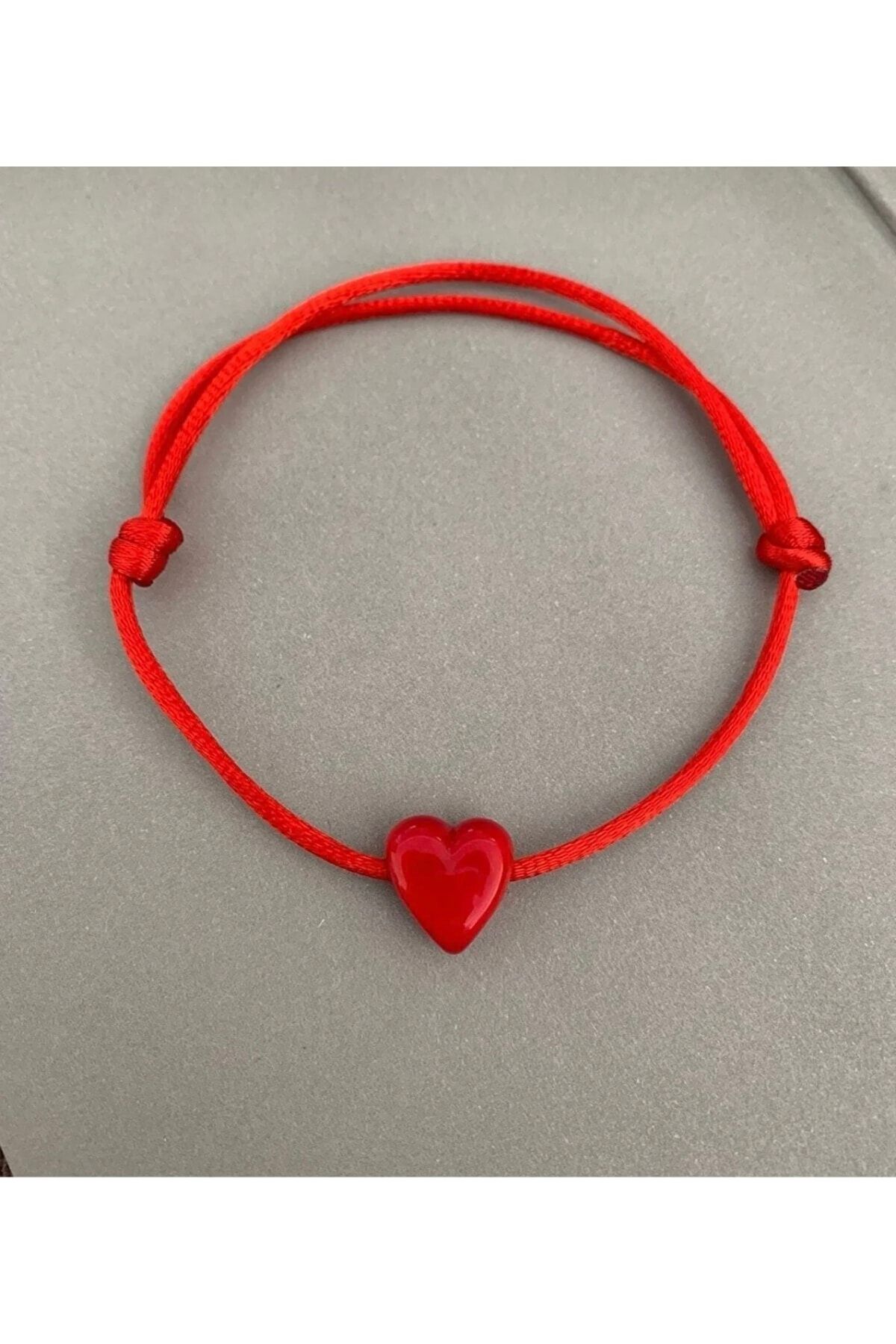 Atelier Çağla Murano Cam Kalp Boncuklu Kırmızı Ip Bileklik