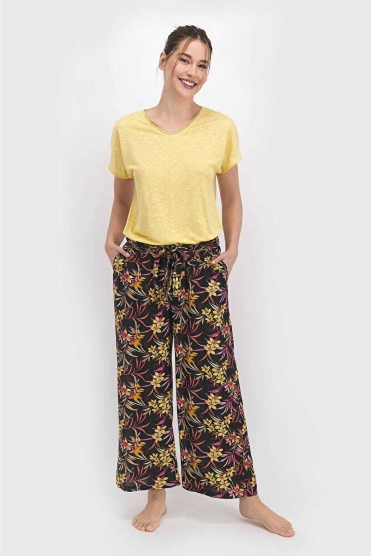 Arnetta Floral Soluk Sarı Kadın Kısa Kol Pijama Takımı