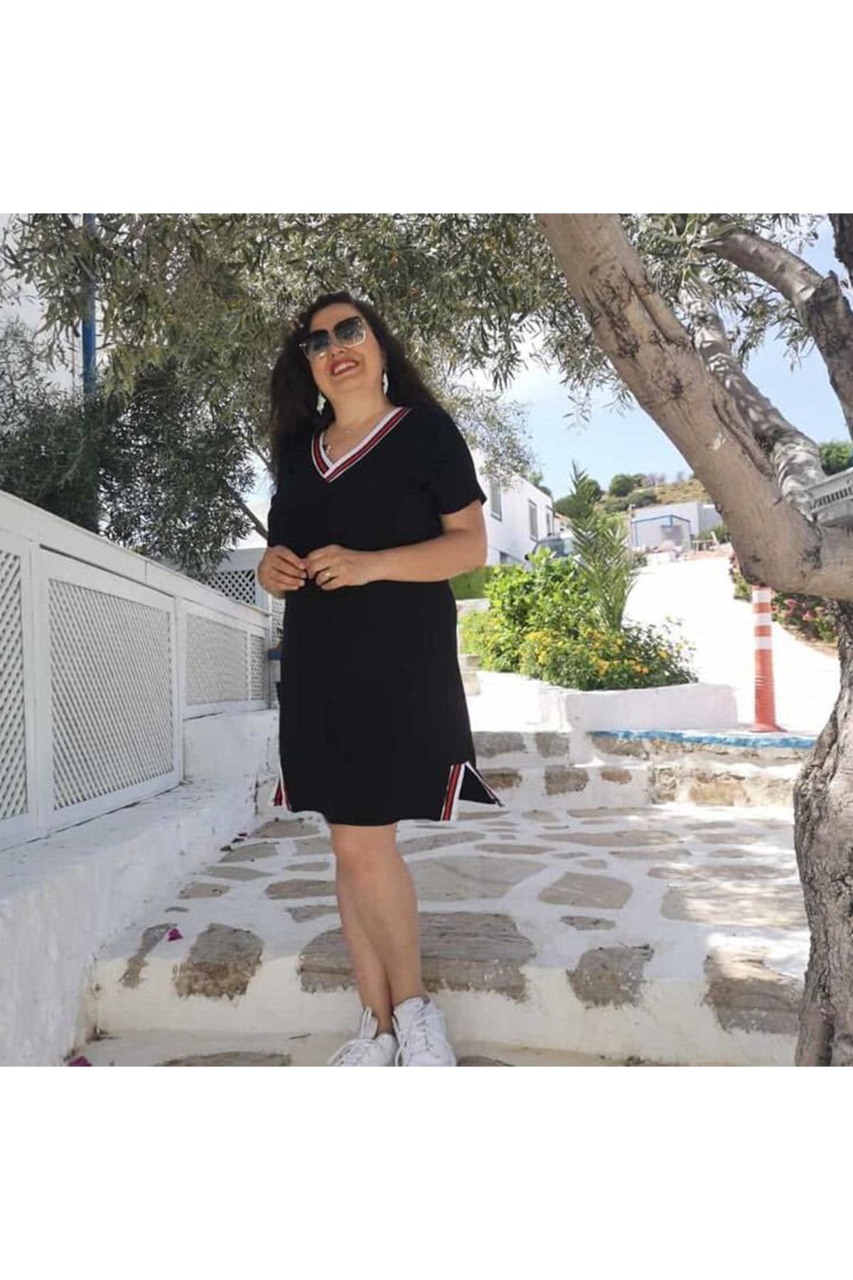 BİrHoşButik Büyük Beden Ithal Viskon Kumaş Likralı Ribanalı Yazlık V-yaka  Yandan Yırtmaçlı Siyah Elbise