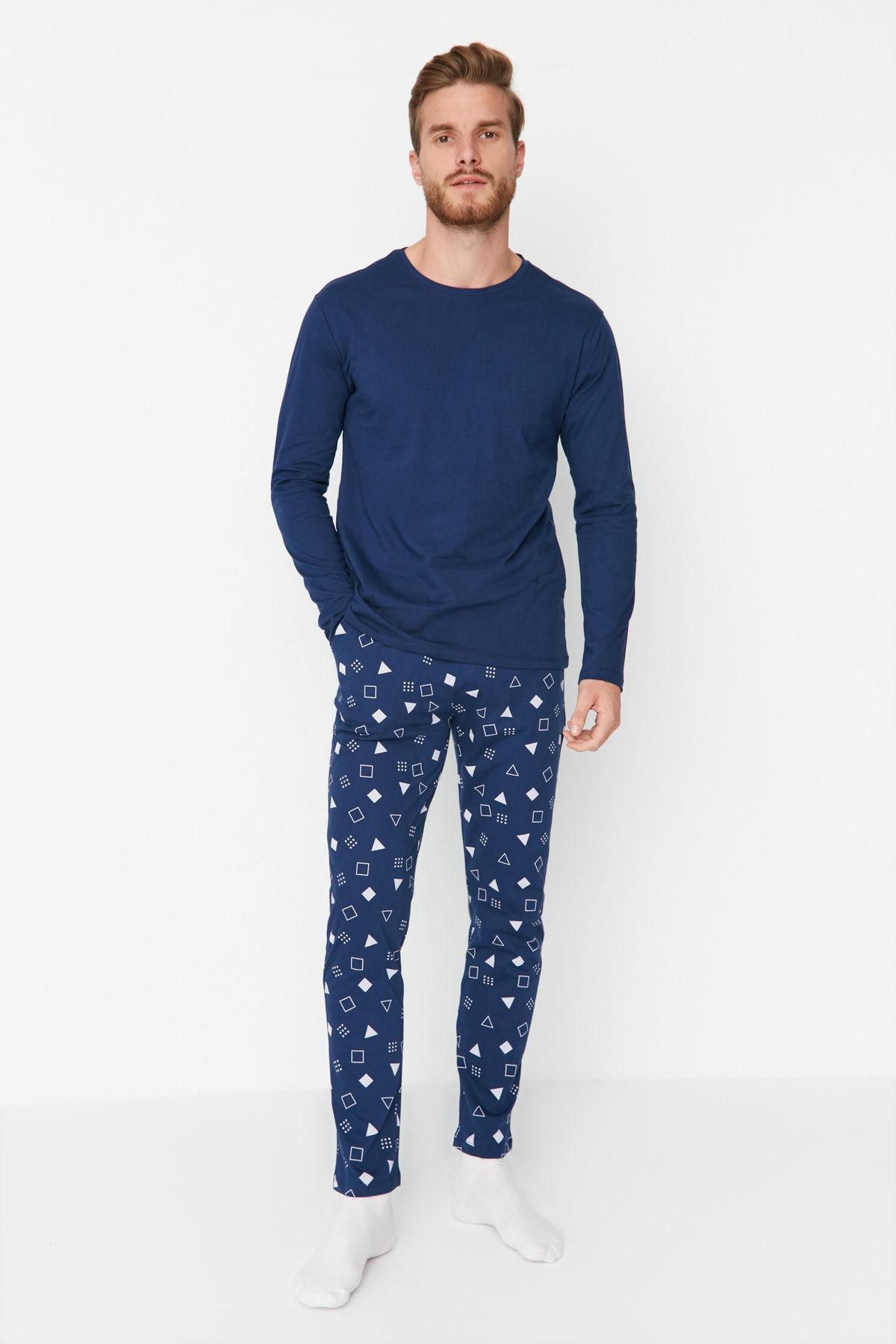 TRENDYOL MAN Lacivert  %100 Pamuk Regular Fit Baskılı Örme Pijama Takımı TMNAW23PT00029