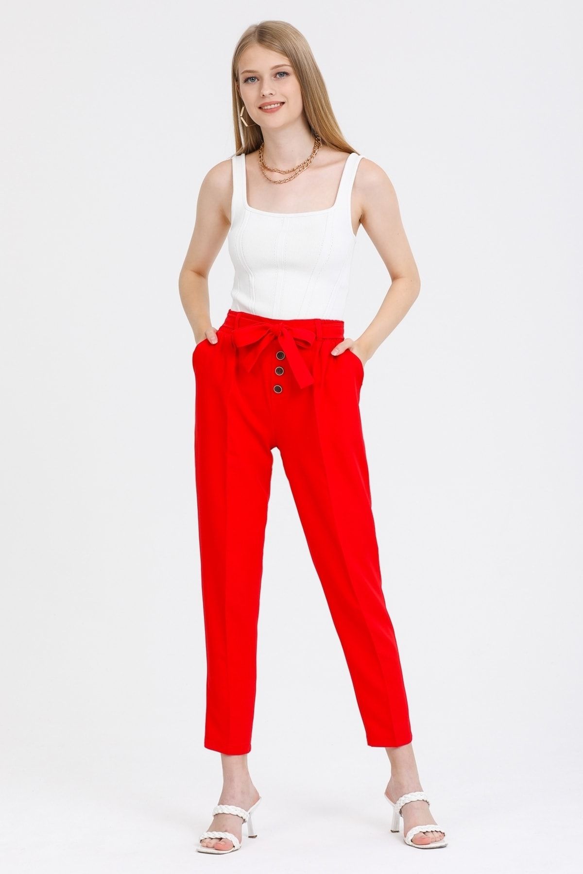 MD trend Kadın Kırmızı Düğme Detaylı Yüksek Bel Kuşaklı Kumaş Pantolon