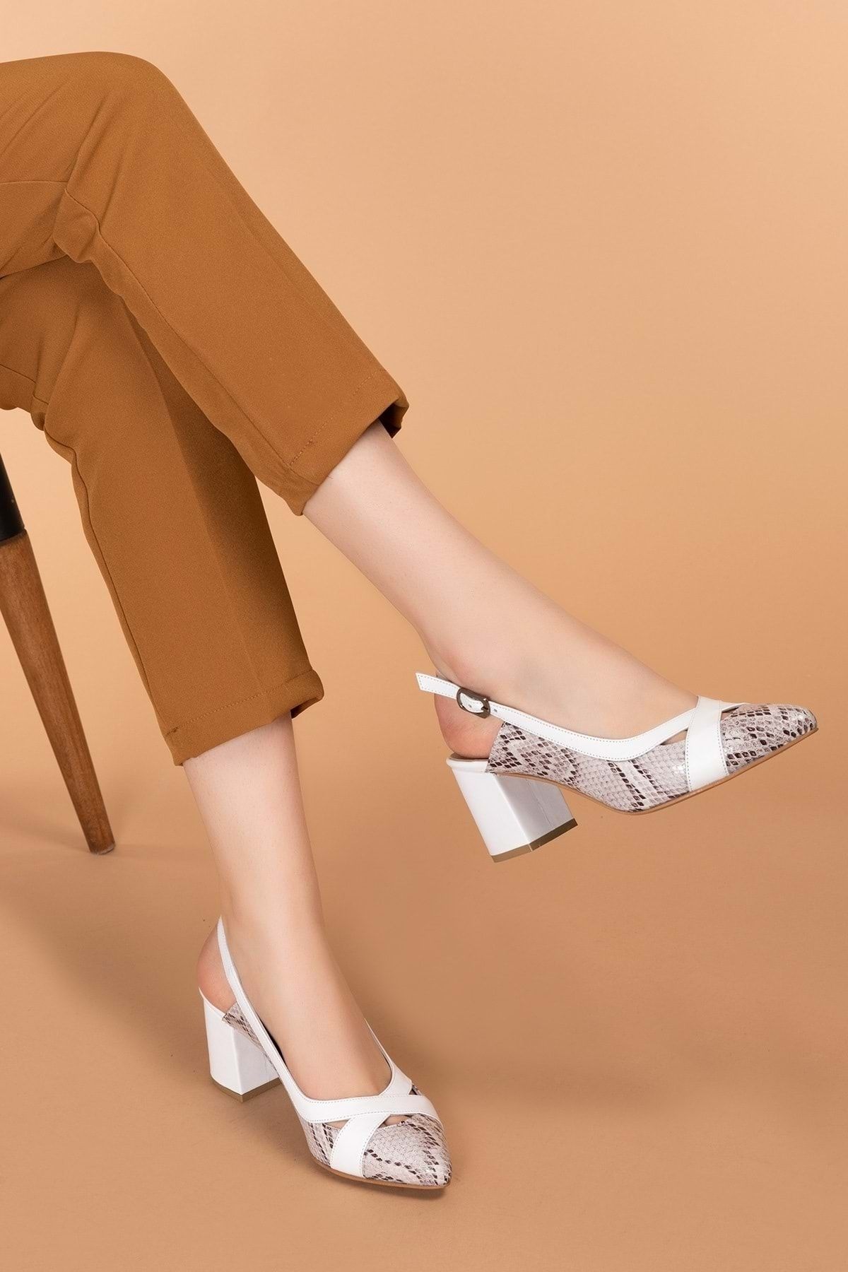 Gondol Hakiki Deri Yılan Desen Ayrıntılı Topuklu Ayakkabı Şhn.0738 Beyaz Yılan