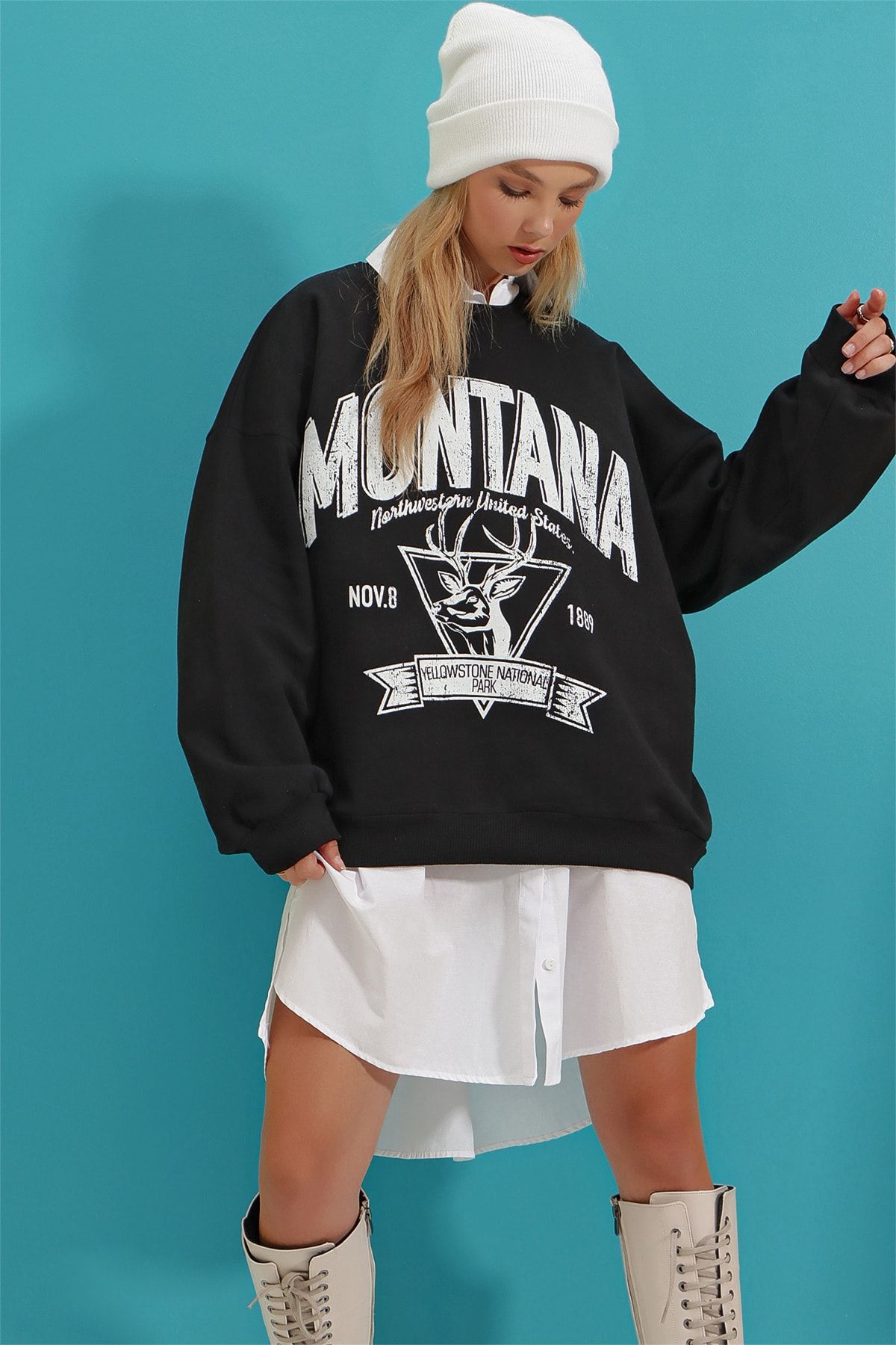 Trend Alaçatı Stili Kadın Siyah Kapüşonlu Yazı Baskılı İçi Polarlı Kolej Sweatshirt ALC-X7442