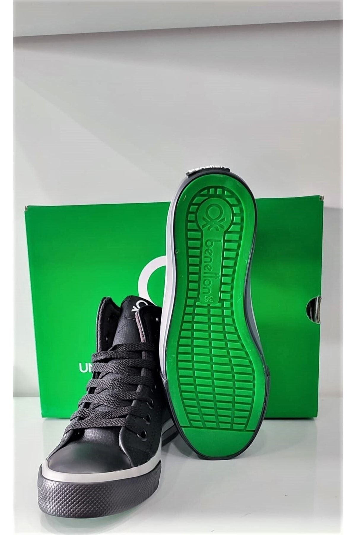 Benetton Siyah Bilekli Ayakkabı