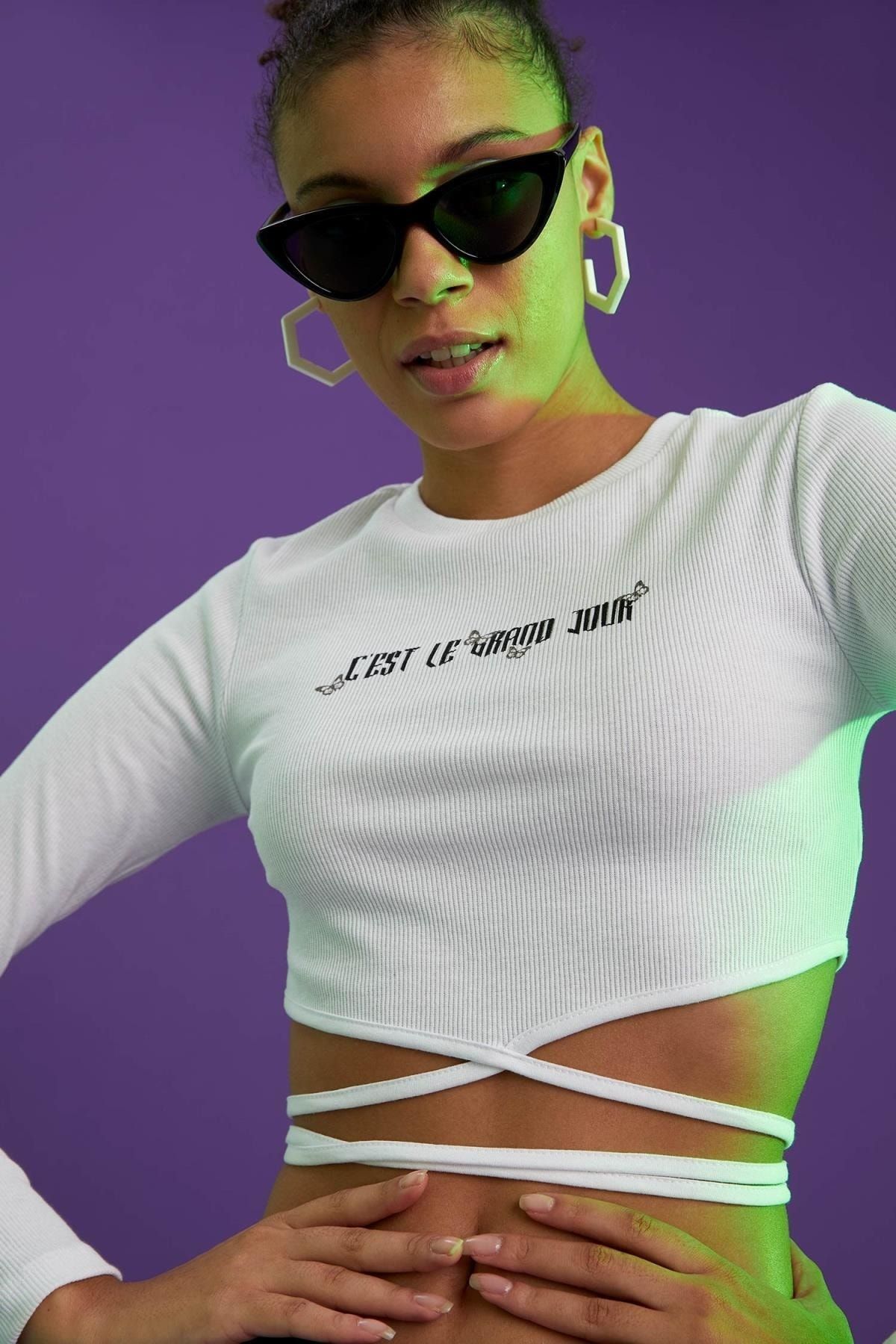 Defacto Coool Slogan Baskılı Beli Bağlama Detaylı Uzun Kollu Crop Tişört