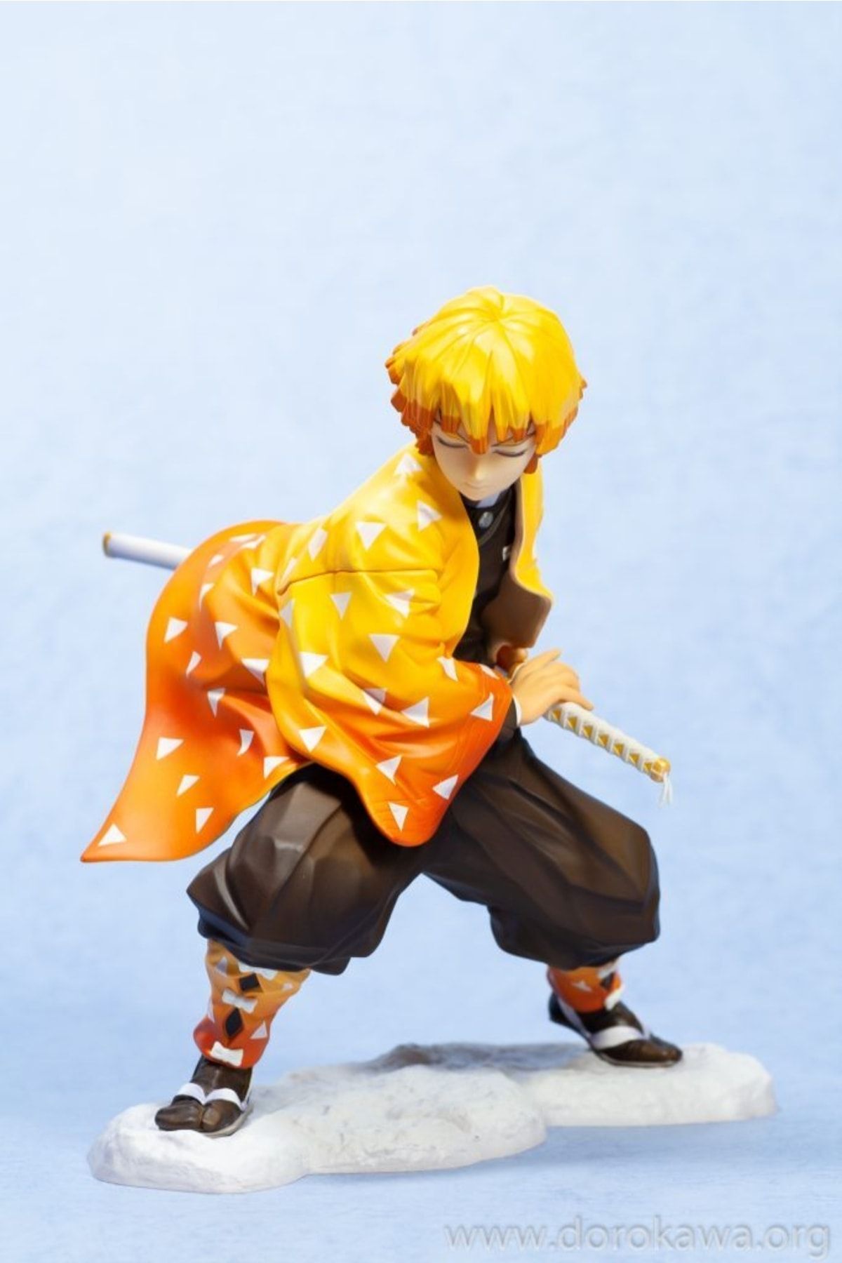 oyuncakçı savaş & europe shop Zenitsu Agatsuma Demon Slayer Figürü 18 Cm