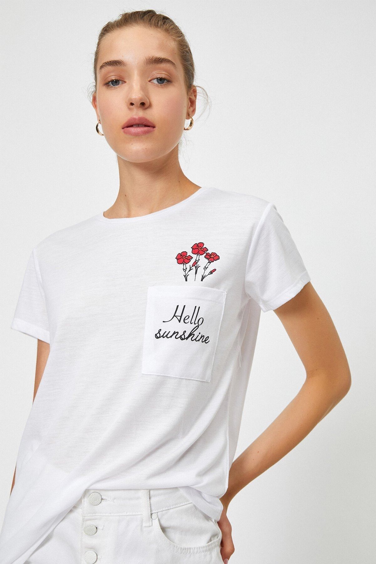 Koton Kadın Baskılı Cepli Ekru T-shirt