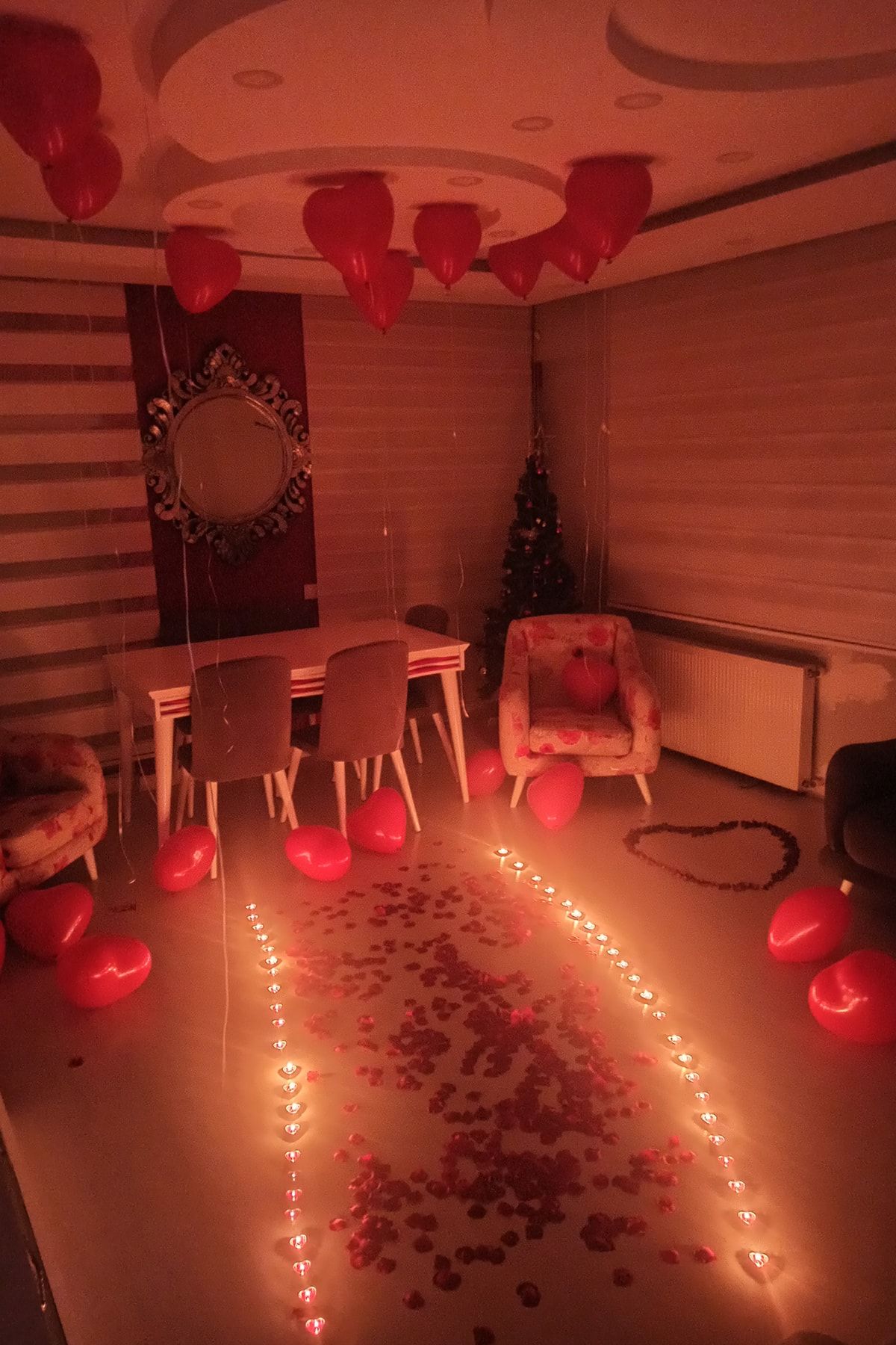 Parti Dolabı Romantik Süsleme Ev Oda Dekorasyon Paketi Sürpriz 14 Şubat Sevgililer Günü Evlilik Teklifi Yıldönümü