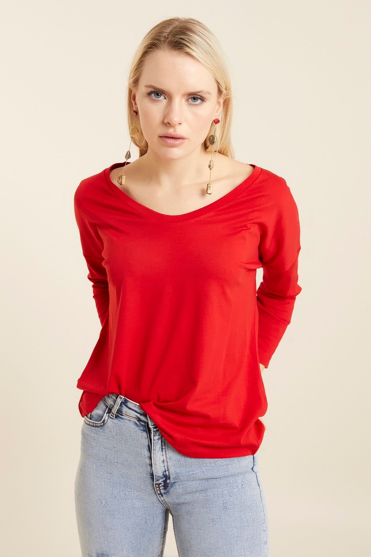 Hanna's Kadın Kırmızı Geniş Yakalı Basic T-shirt