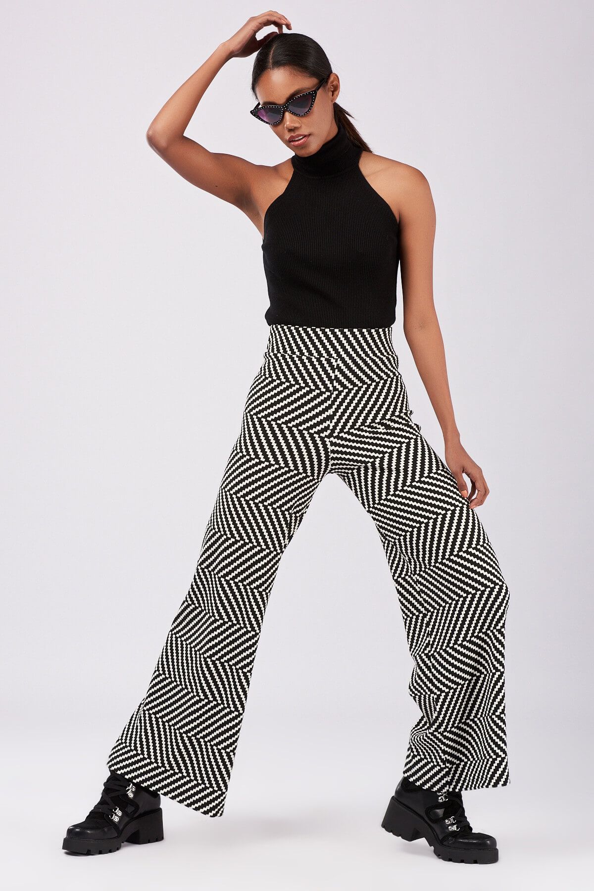 Cool & Sexy Kadın Siyah Beyaz Geniş Paça Pantolon BK238