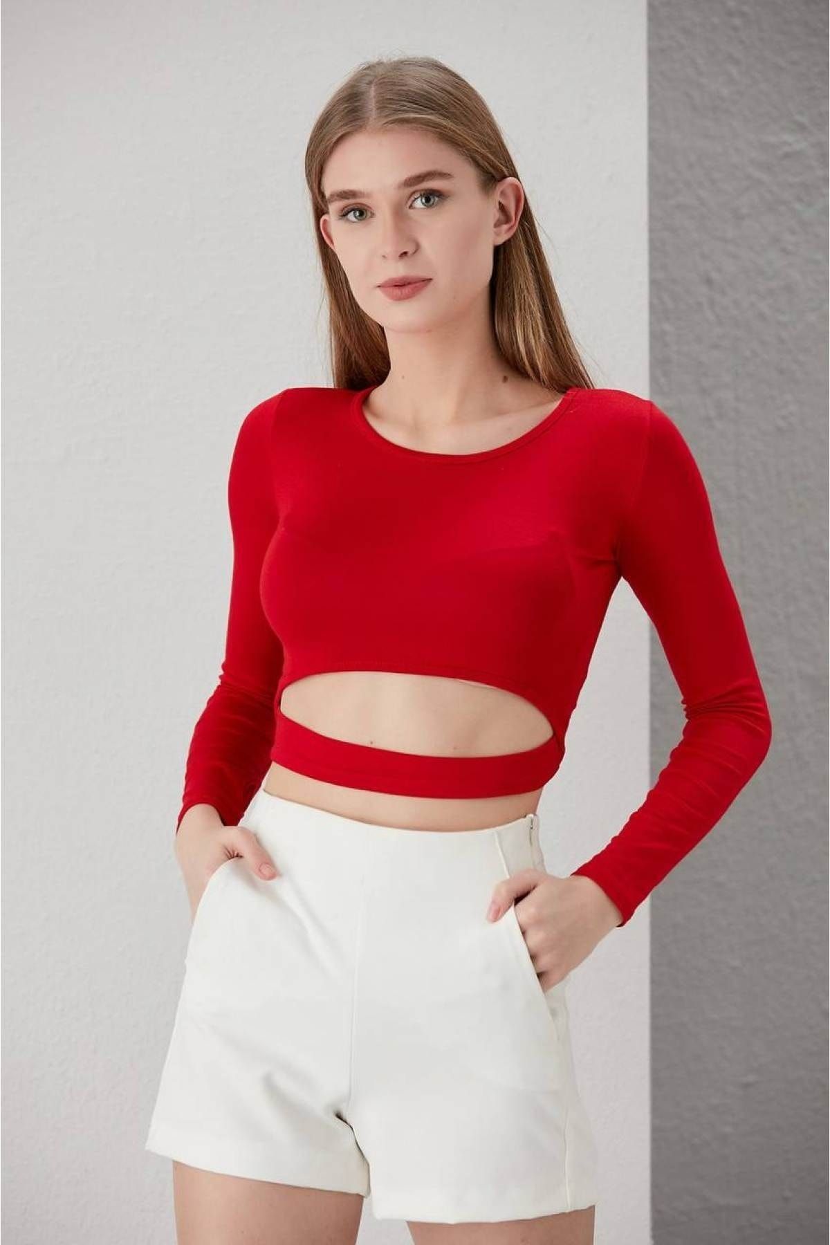 Suanye Kadın Kırmızı Beli Pencere Detaylı Crop Bluz