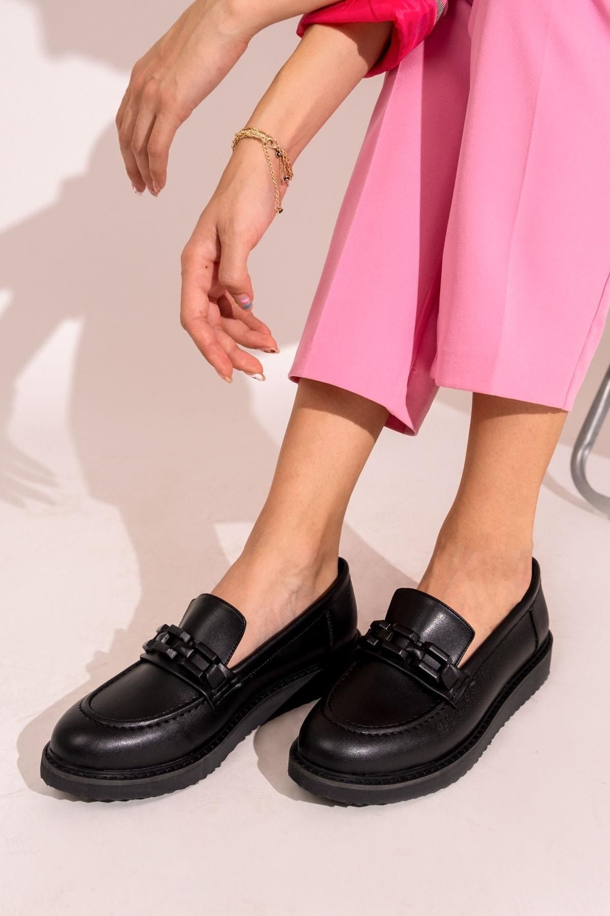Modabuymus Punky Siyah Tokalı Hafif Tabanlı Kadın Oxford Ayakkabı
