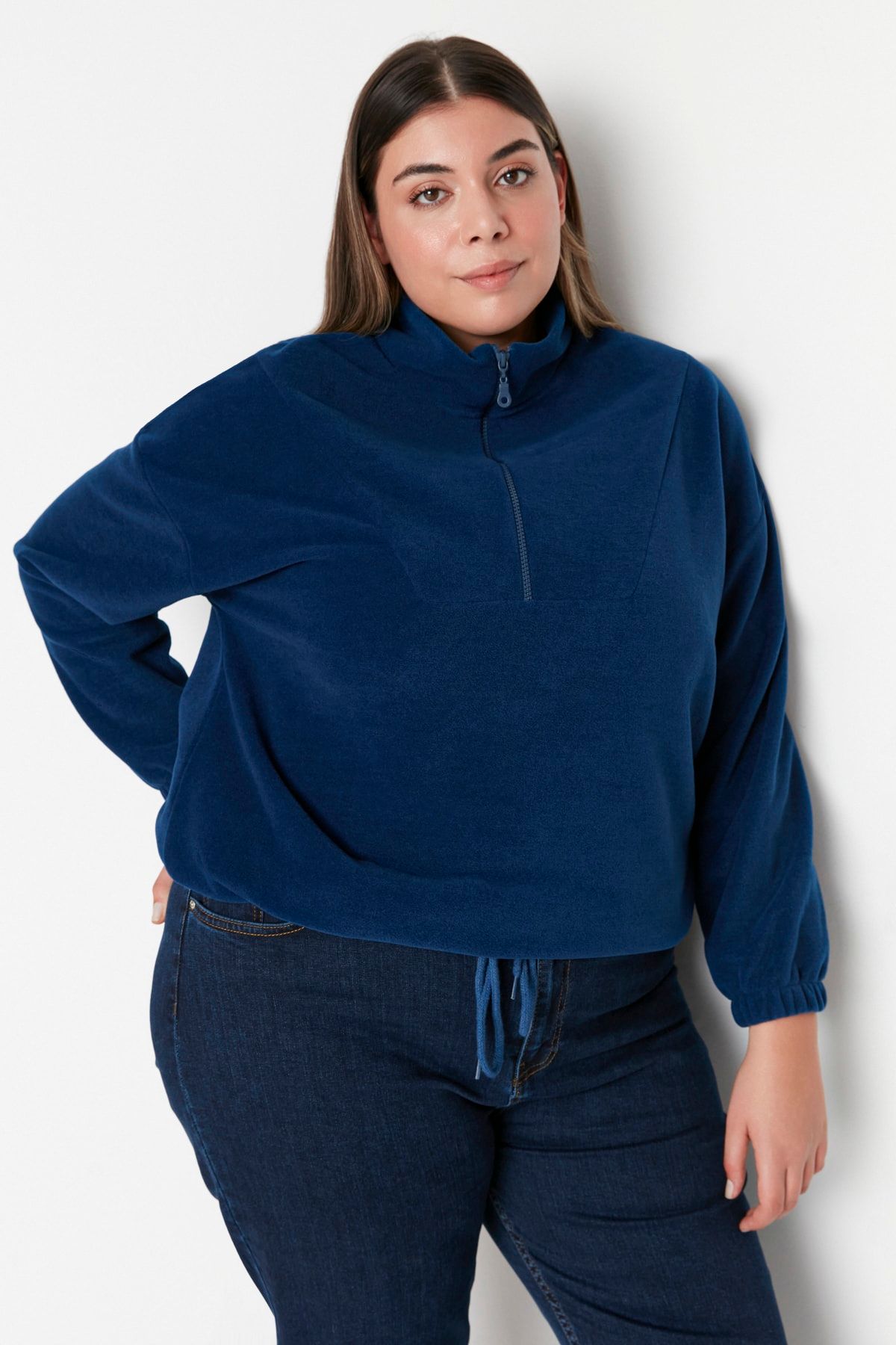 Trendyol Curve Lacivert Bağcık Detaylı Polar Örme Sweatshirt TBBAW23AO00021