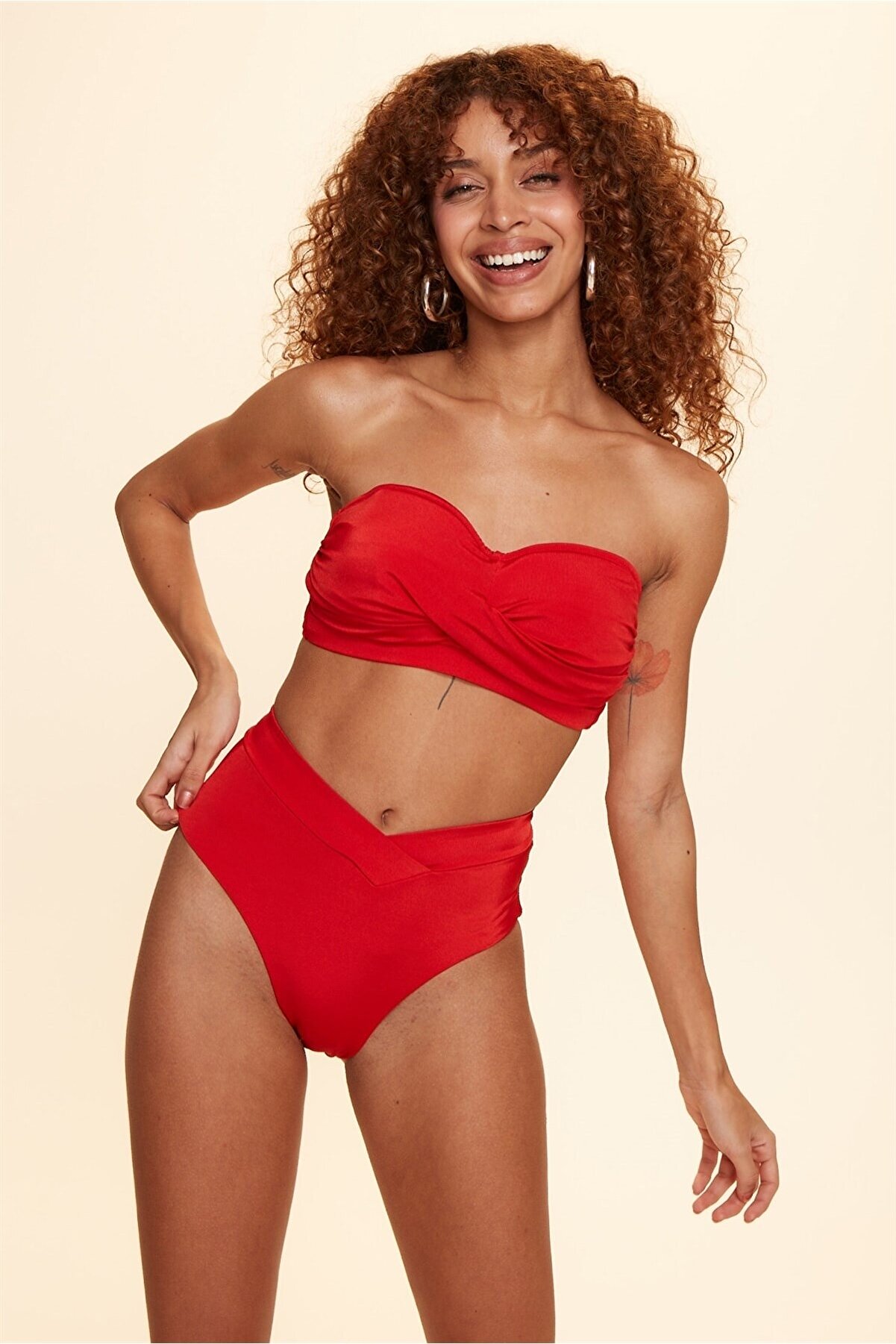 Ella Yüksek Bel V Kesim Bikini Tek Alt Kırmızı 229206