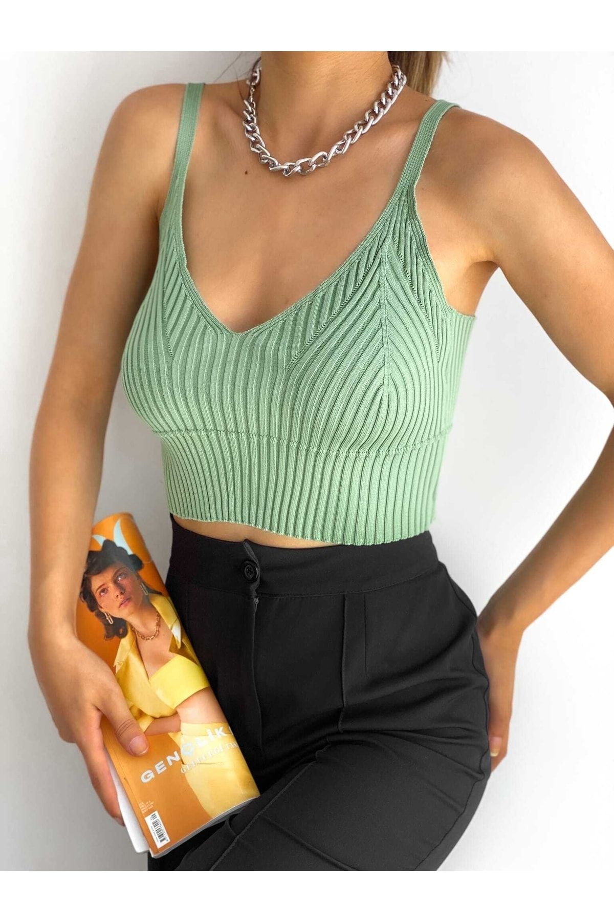 Defile Sirius Collection - Kadın V Yaka Askılı Fitilli Triko Crop Bluz - Çağla Yeşili