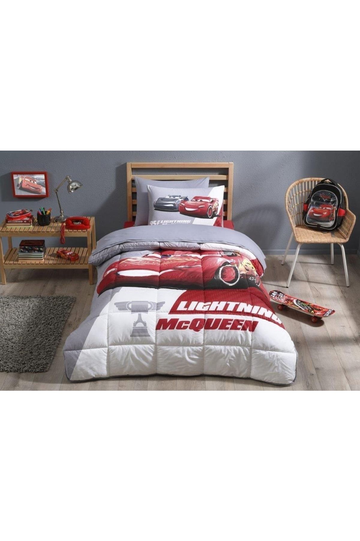 Özdilek Cars Piston Cup Kırmızı Tek Kişilik Lisanslı Çocuk Uyku Seti