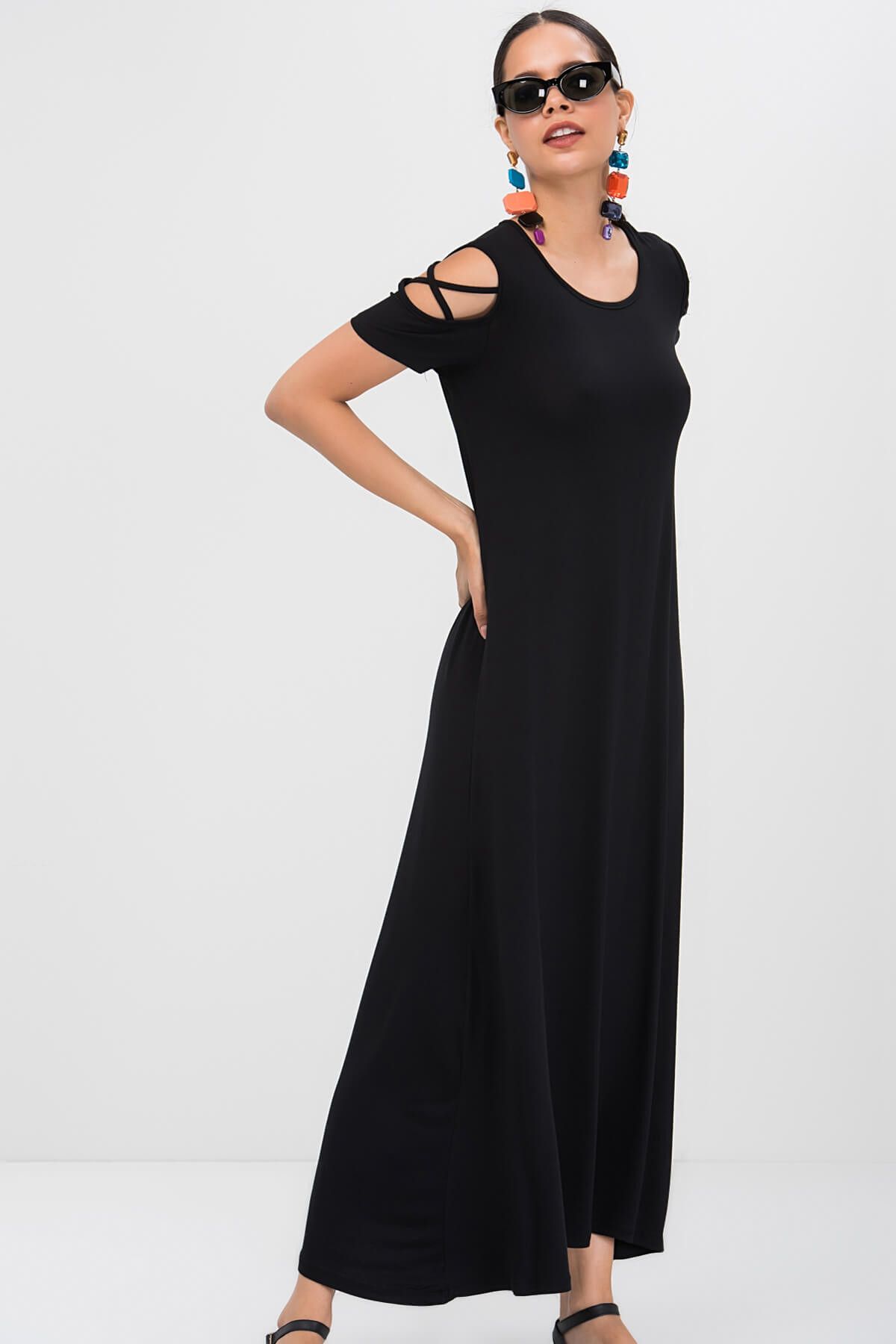 Cool & Sexy Kadın Siyah Omuzları Açık Elbise ST685