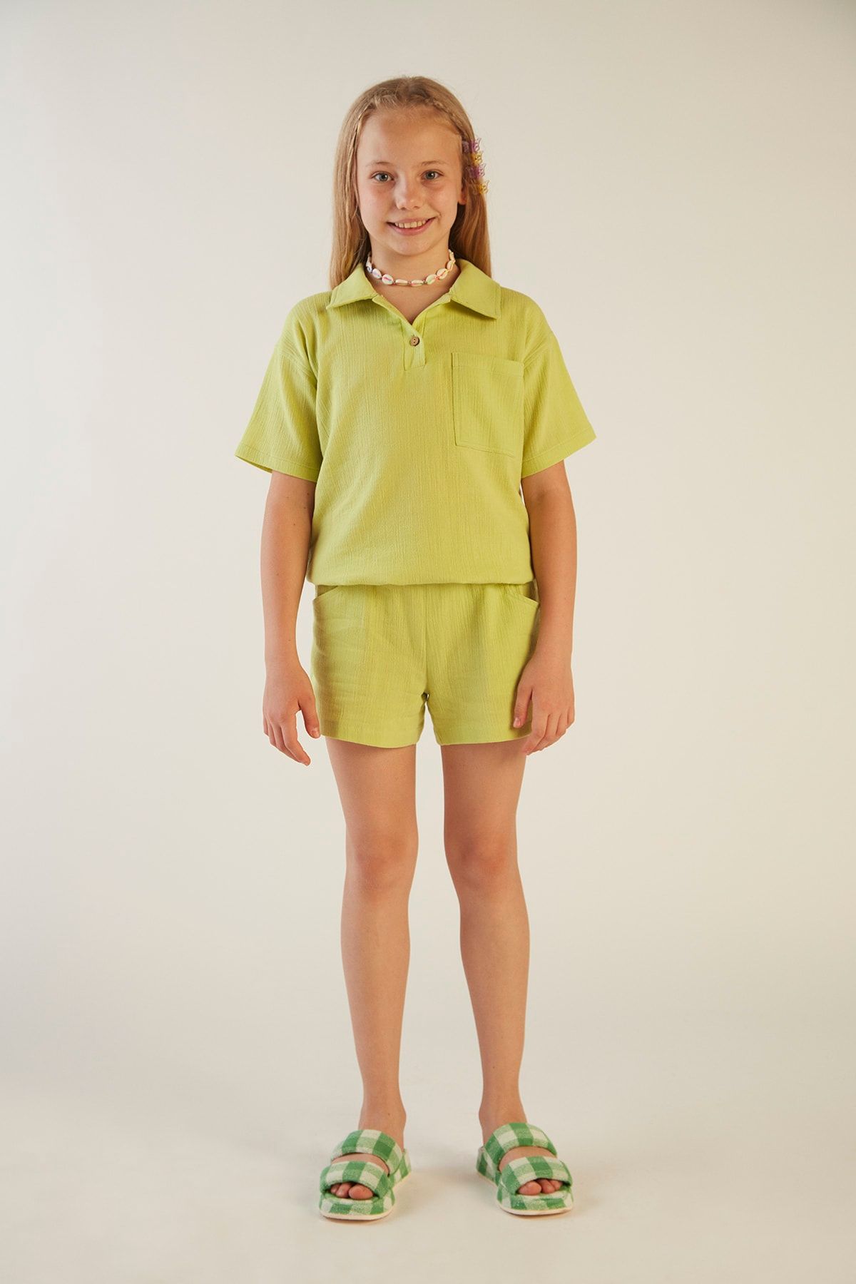 hoQuspoQus Kız Çocuk Şile Bezi Şortlu Takım (Yeşil)