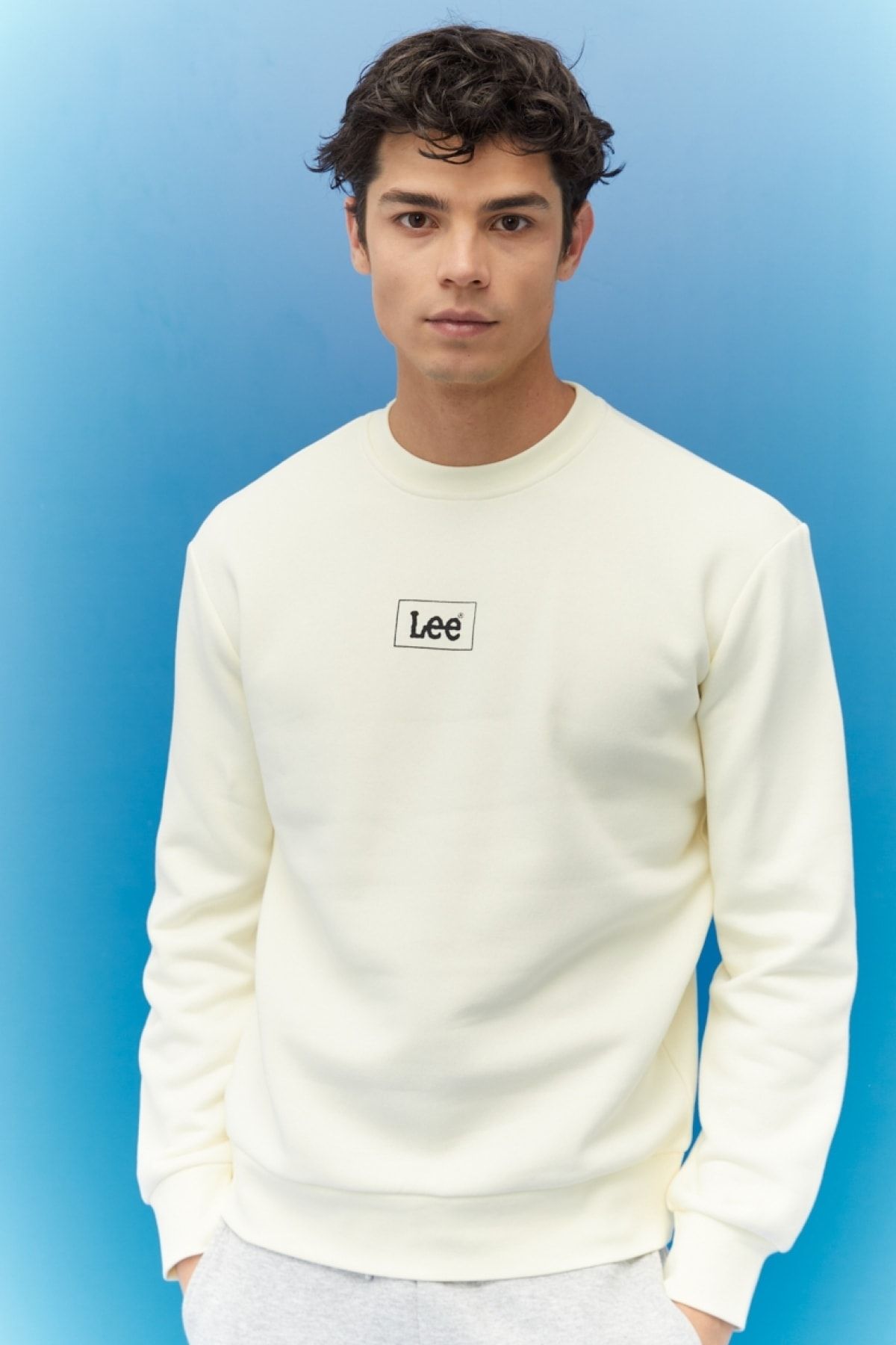 Lee Regular Fit Normal Kesim Bisiklet Yaka Kırık Beyaz Erkek Sweatshirt
