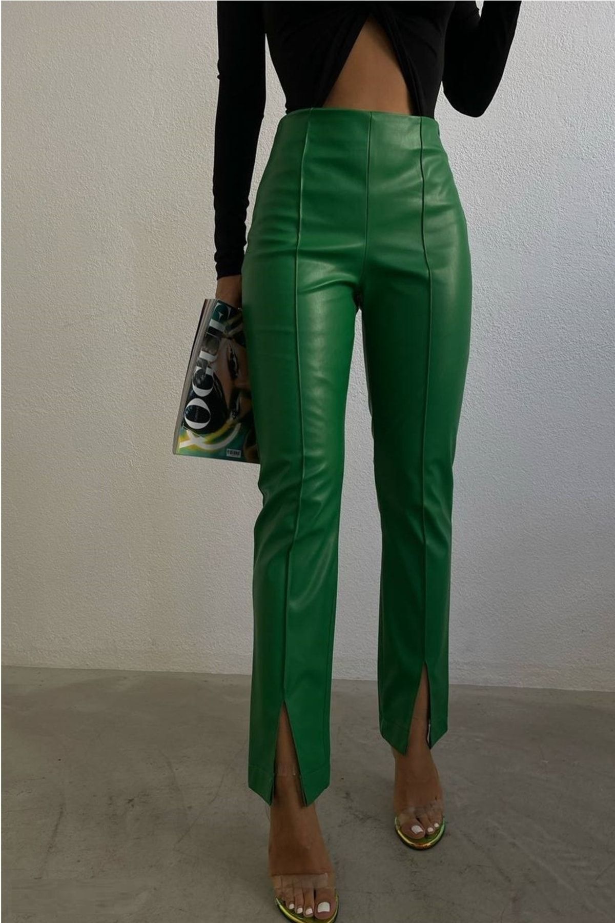 lovebox Kadın Yüksek Bel Yırtmaç Paça Detaylı Yeşil Suni Deri Pantolon 200022