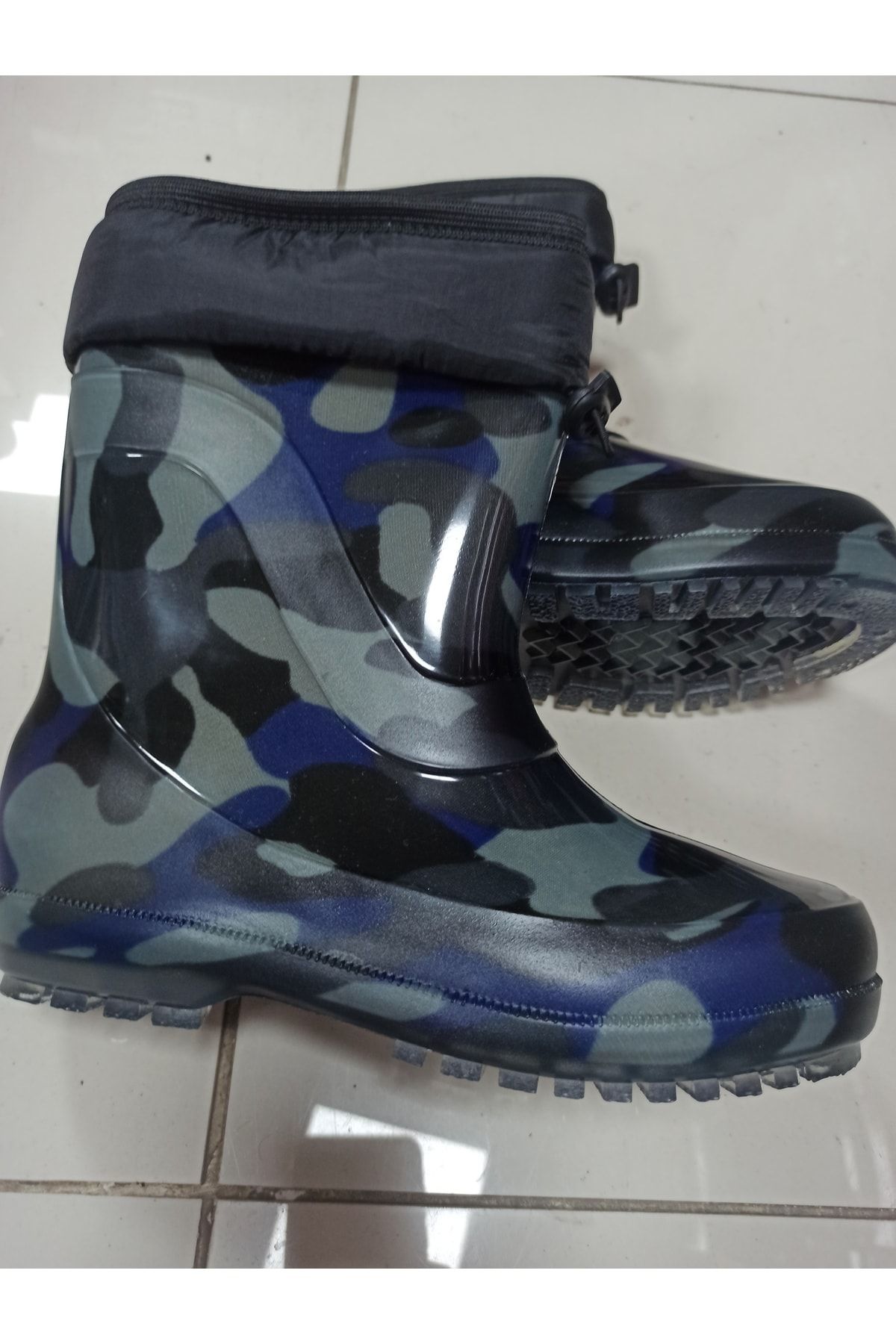 Erciyes ayakkabı MARKET Erciyes Kar Yağmur Su Çekmez Kaymaz Tabanlı Çizme (KALIBI DAR 1-2 NUMARA BÜYÜK TERCİH EDİN)