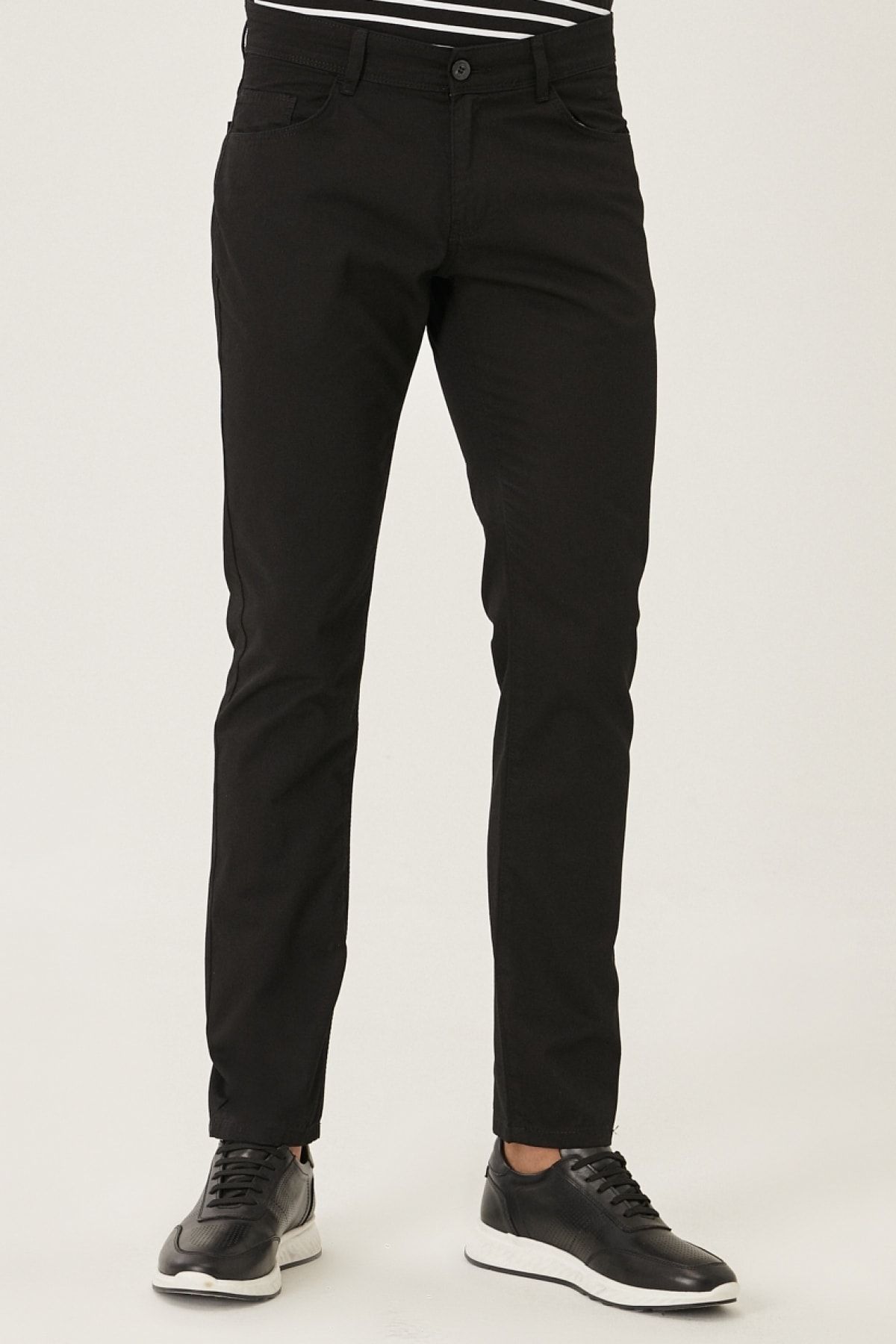 AC&Co / Altınyıldız Classics Erkek Siyah Kanvas Slim Fit Dar Kesim %100 Pamuk 5 Cep Pantolon