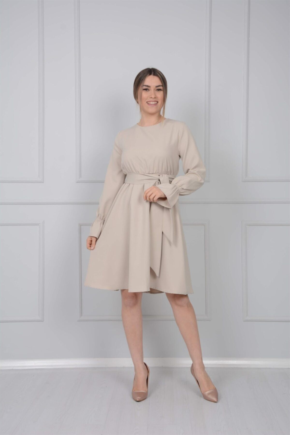 giyimmasalı Crep Kumaş Bel Lastik Elbise - Vizon
