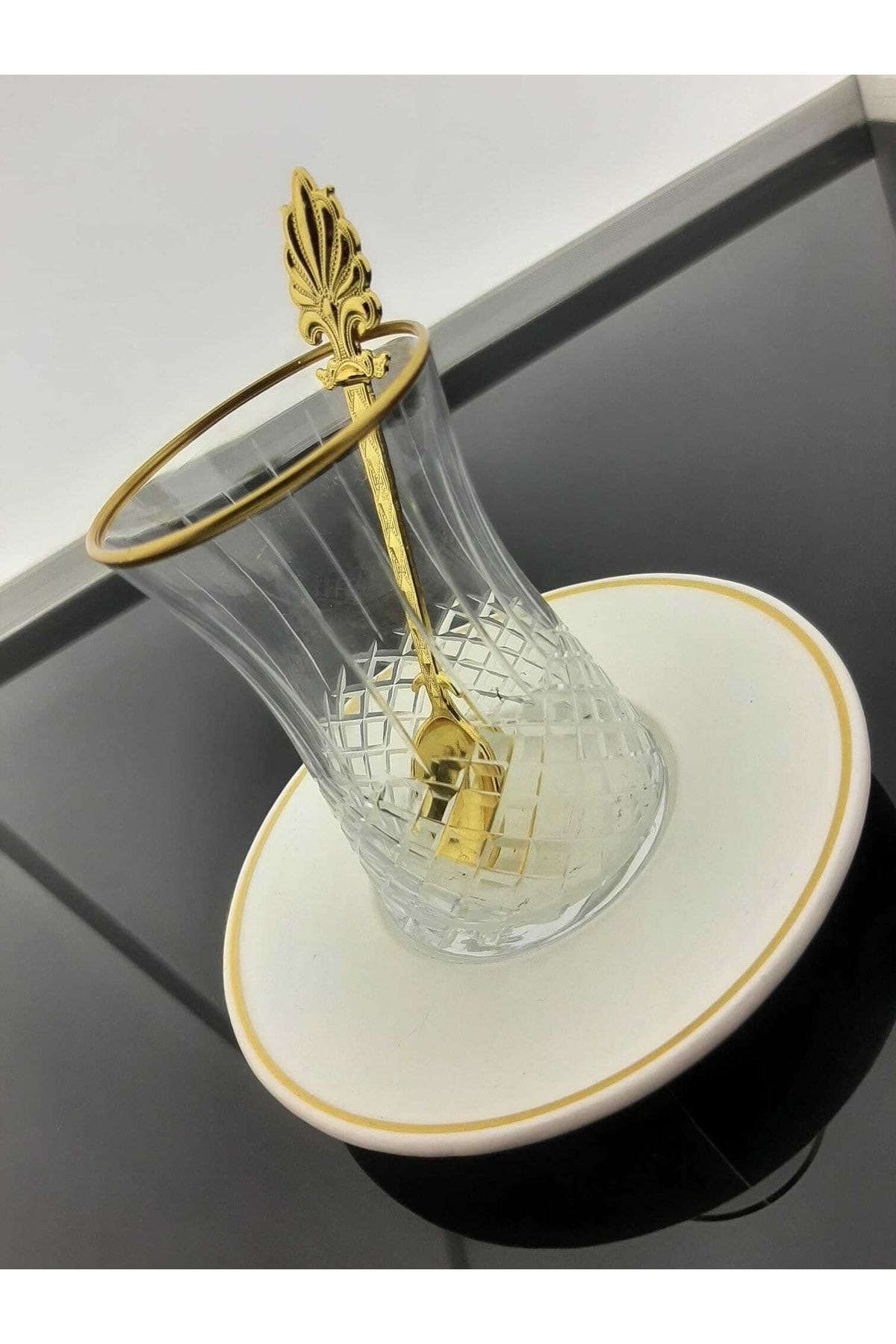Paşabahçe Çay Bardağı Tabağı Sunum Için Porselen Kalıte Altın Bana Özel Misafirlik Çay Seti