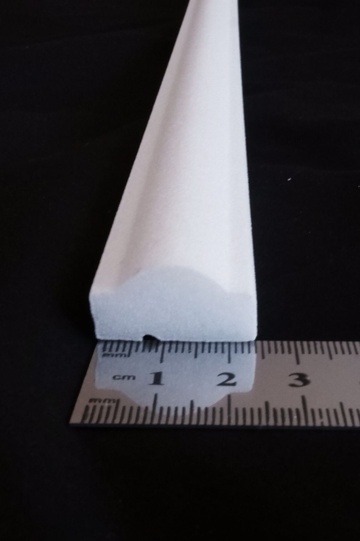 Europiyer 2,5 Cm Genişliğinde Köpük Kartonpiyer Çıta, Ep-172 T (1 METRE)