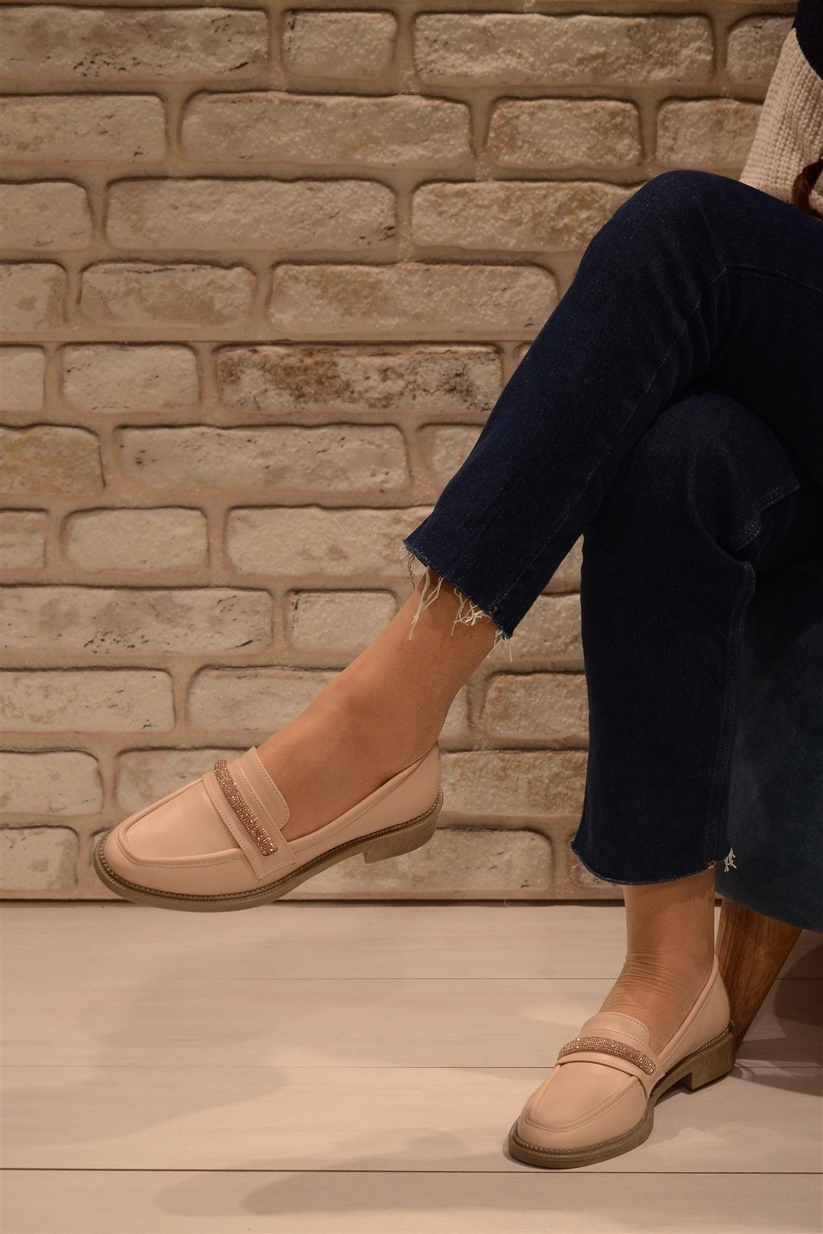Isy Kadın Ten Cilt Şerit Taşlı Oxford Ayakkabı