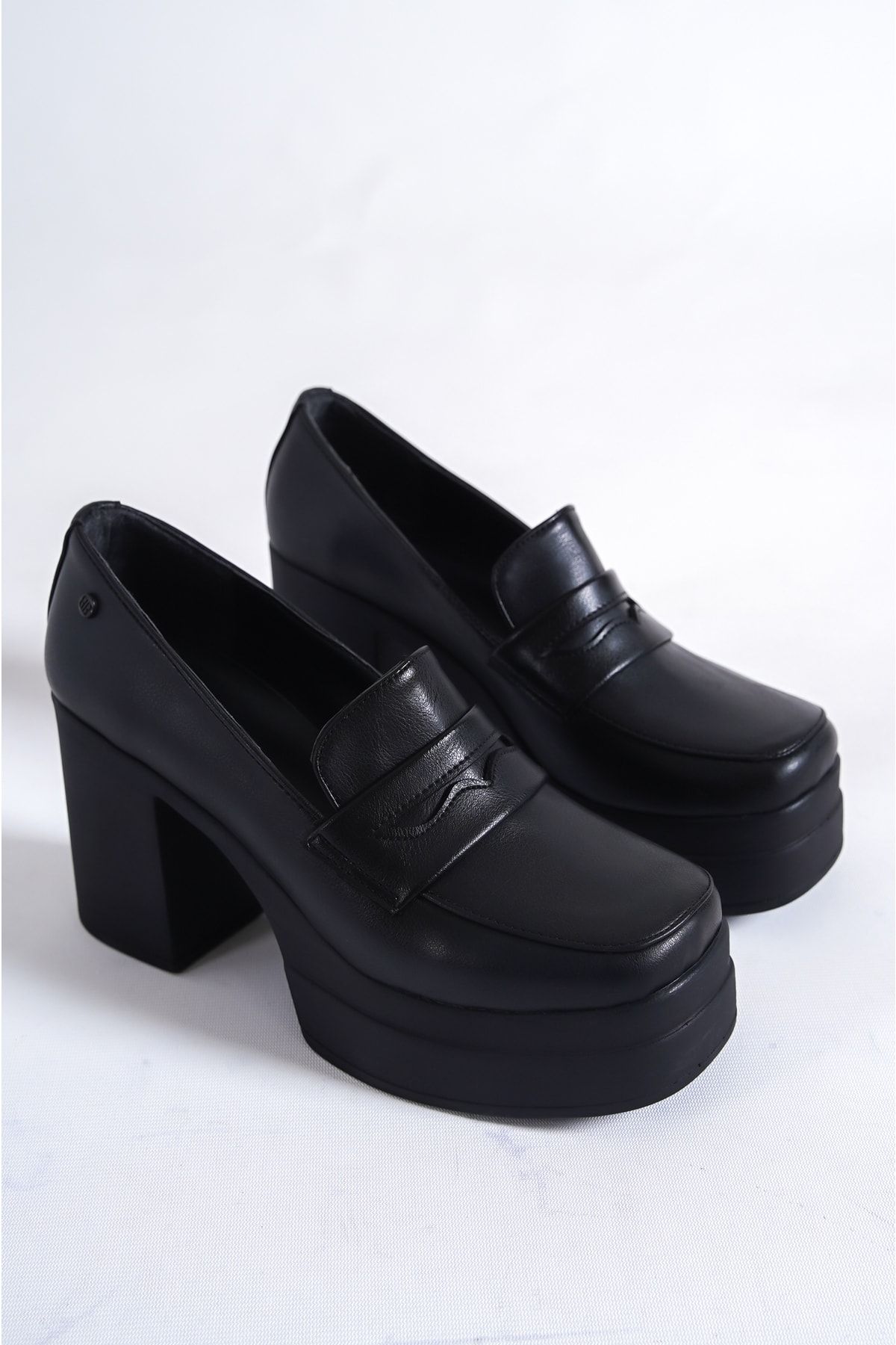 bolemo Siyah Kadın Topuklu Oxford Loafer Ayakkabı