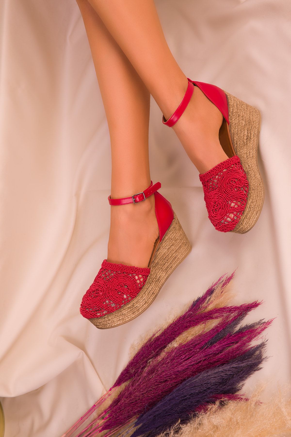 SOHO Kırmızı Kadın Dolgu Topuklu Ayakkabı 16041