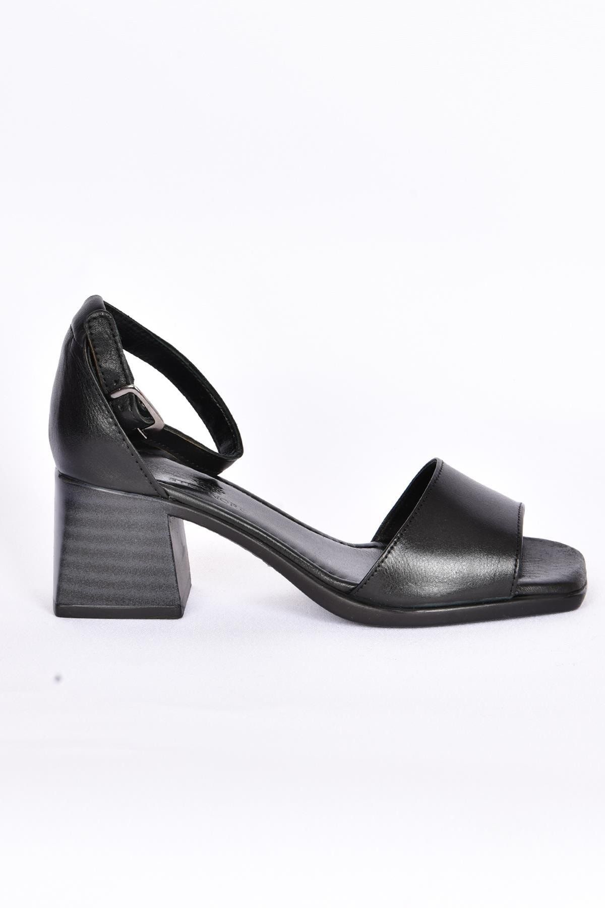 STEP MORE Z13454 Kadın Siyah Topuklu Sandalet
