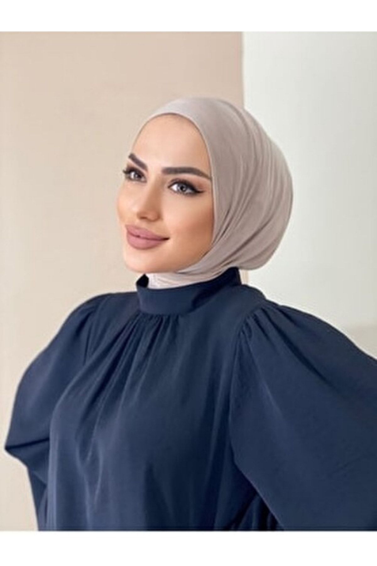Organic Scarfs Hijabchi Kadın Tesettür Bej Çıtçıtlı Boyunluk Hijap Bone Model Eşarp Şal