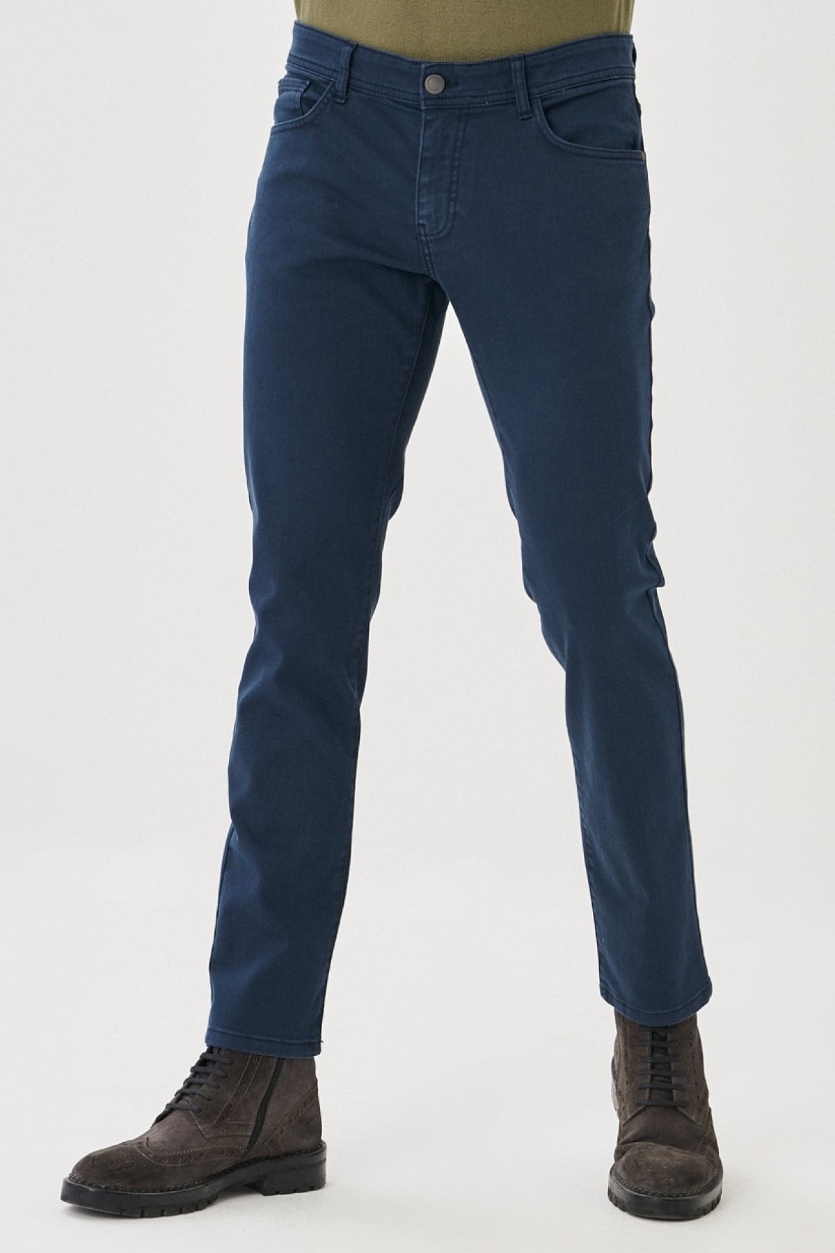 Altınyıldız Classics Erkek Lacivert 360 Derece Her Yöne Esneyen Slim Fit Dar Kesim Pamuklu Esnek Rahat Pantolon