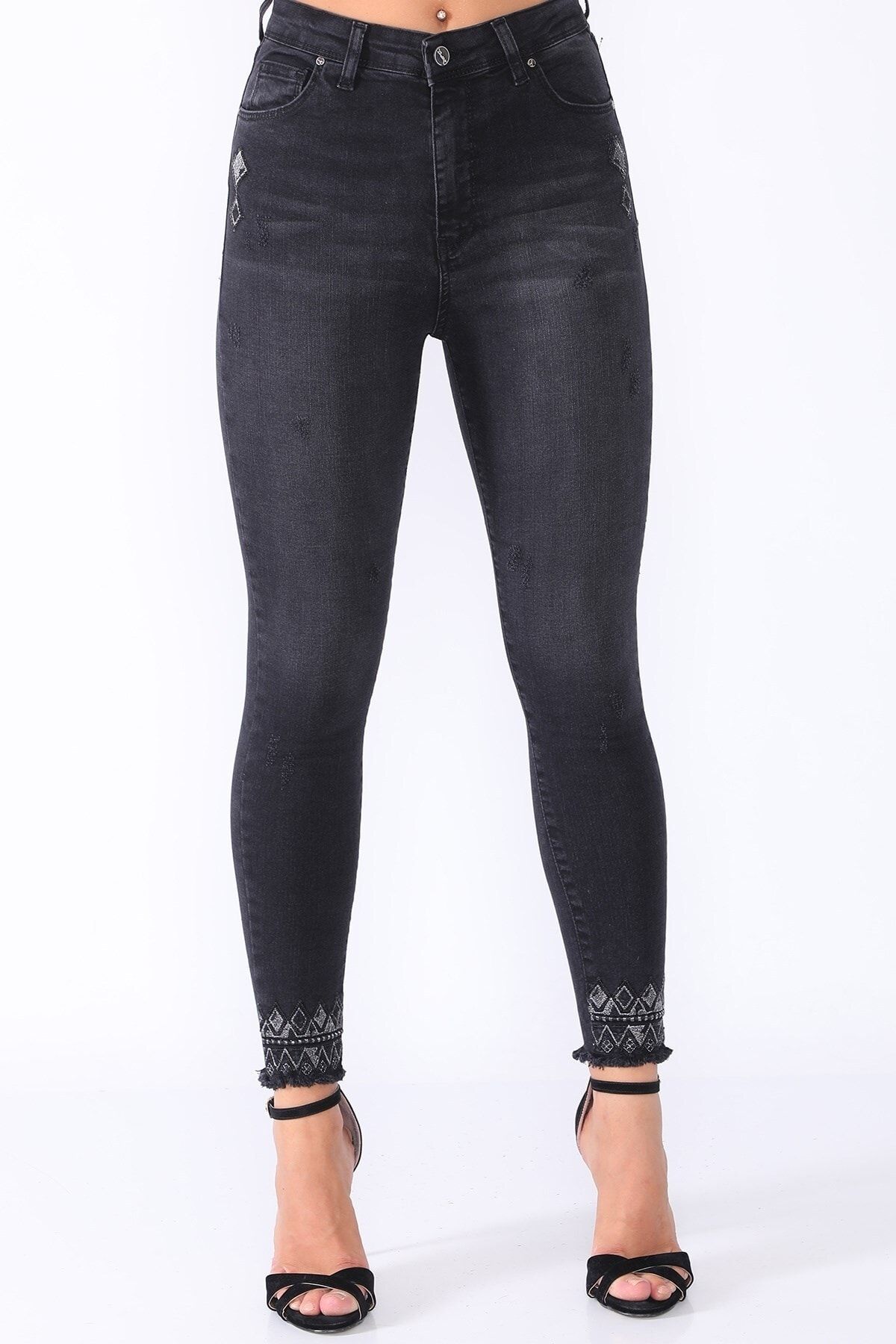 PodiumStar Kadın Siyah Paçası Ve Yanları Pullu Nakışlı Likralı Kot Pantolon