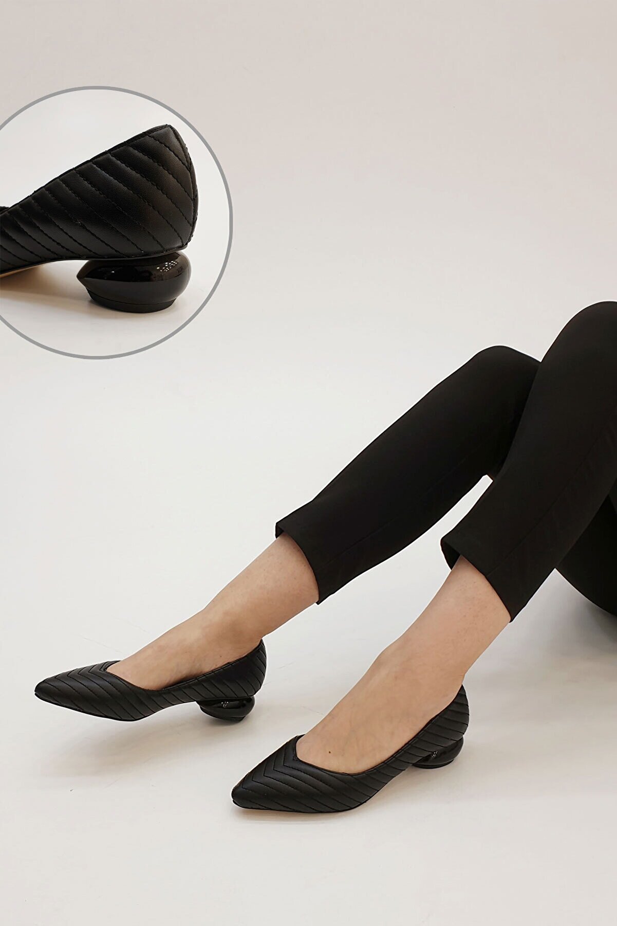 Marjin Kadın Siyah Günlük Klasik Topuklu Ayakkabı Karvelo
