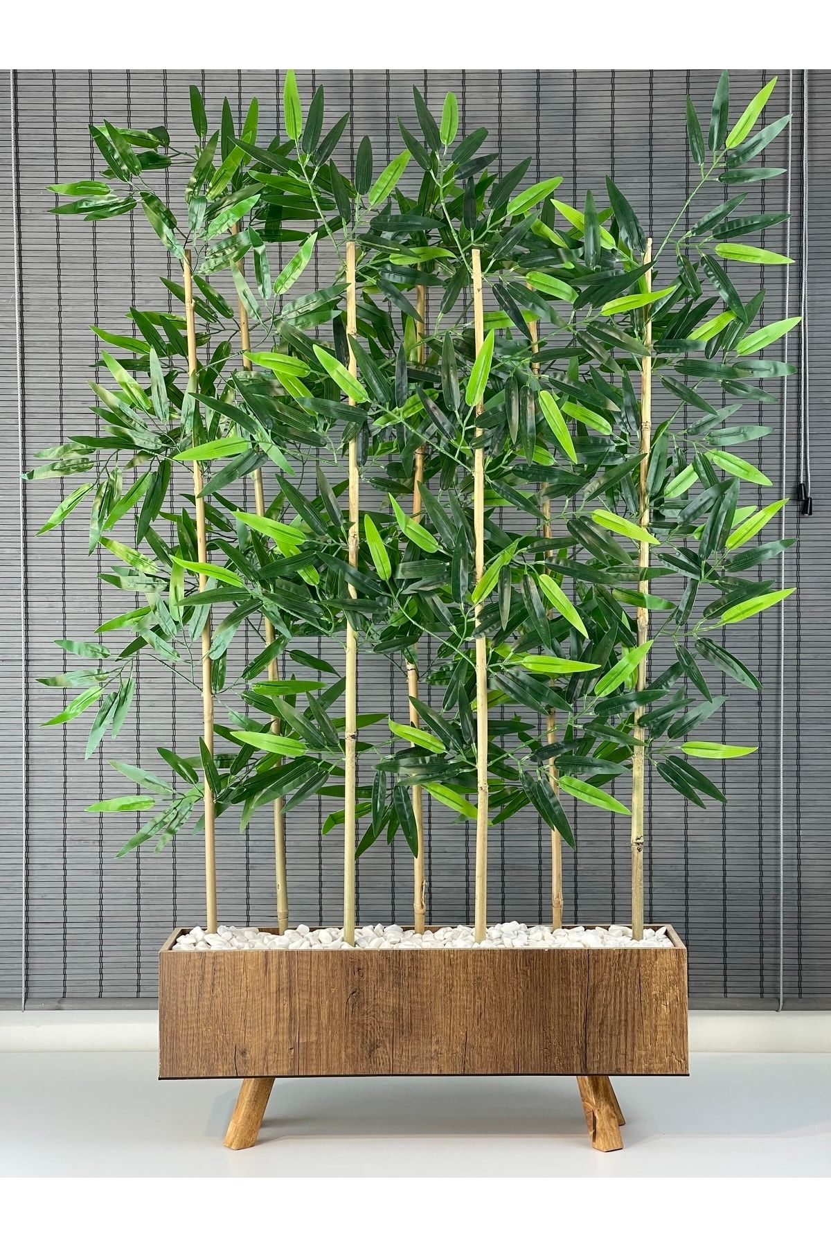 Bahçem Ahşap Ayaklı 60cm Saksılı 7 Gövde 125cm Dikdörtgen Model Yapay Yapraklı Dekoratif Bambu Seperatör
