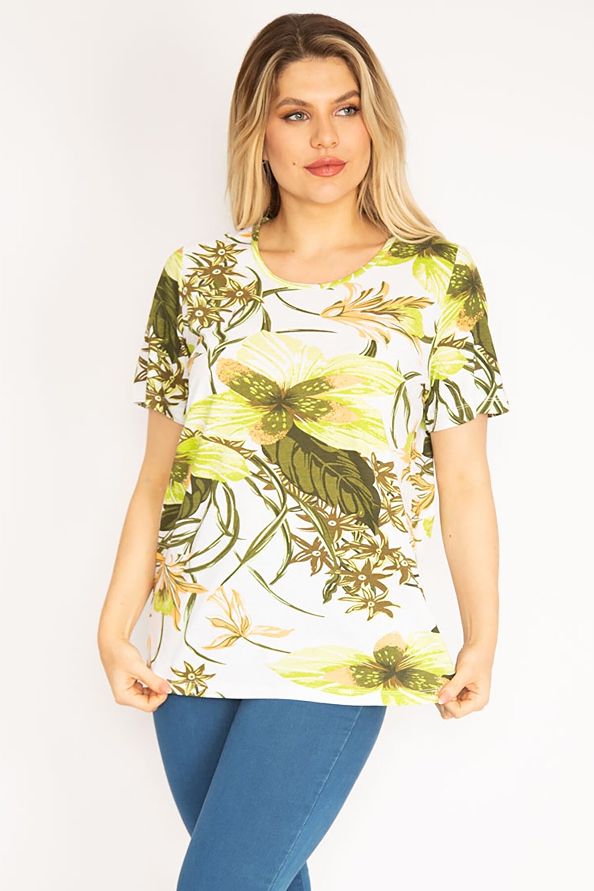 Şans Kadın Büyük Beden Yeşil Pamuklu Kumaş Çiçek Desenli Bluz 65n20833