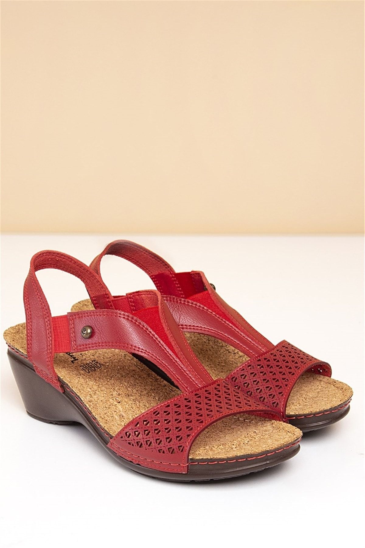 Pierre Cardin Pc-1392 Kırmızı Kadın Sandalet