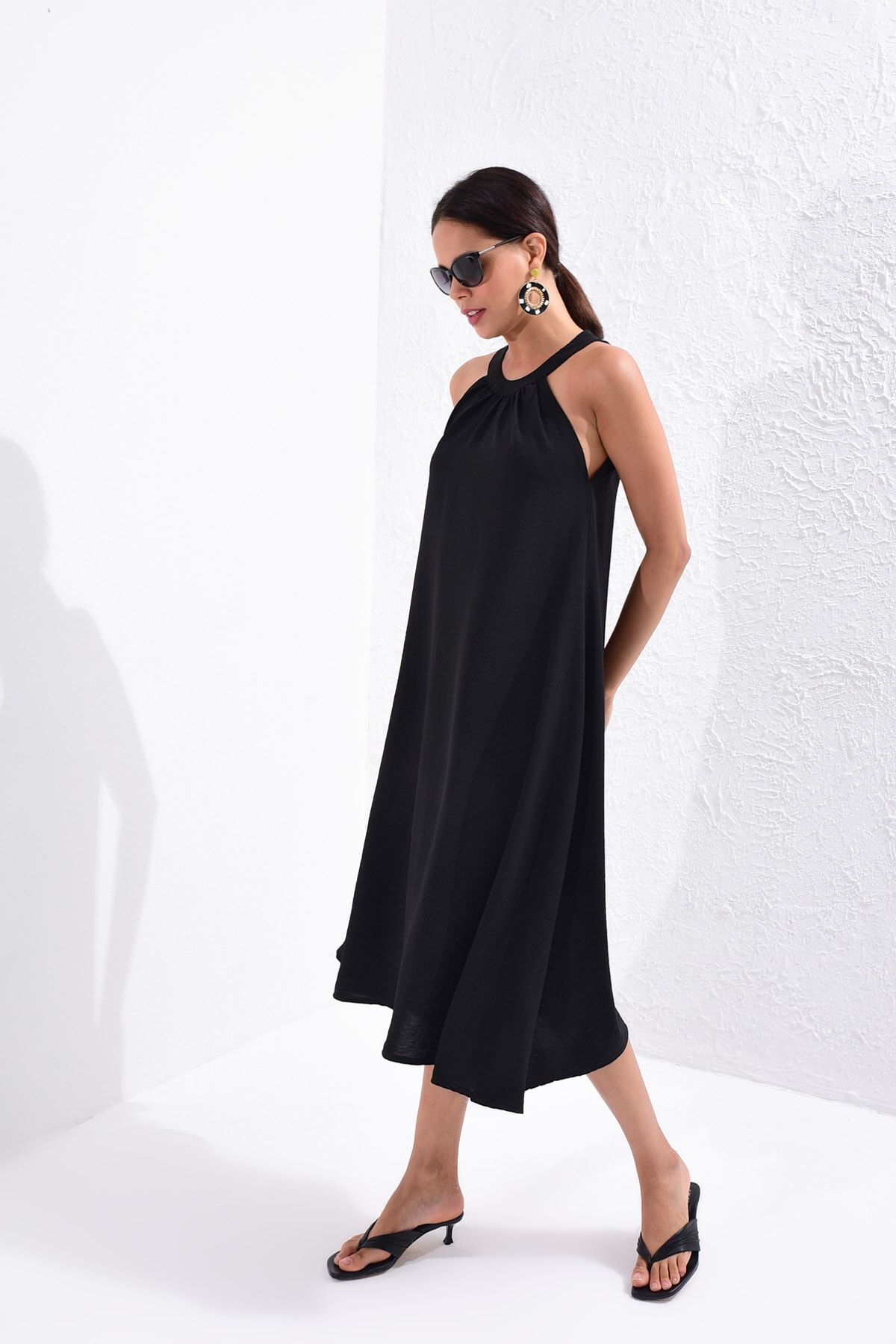 Cool & Sexy Kadın Siyah Halter Yaka Salaş Elbise B129