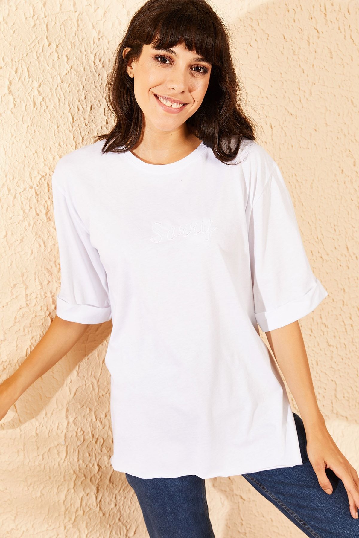 Bianco Lucci Kadın Beyaz Sorry Baskılı Kol Katlamalı Yan Yırtmaçlı T-Shirt 10091051