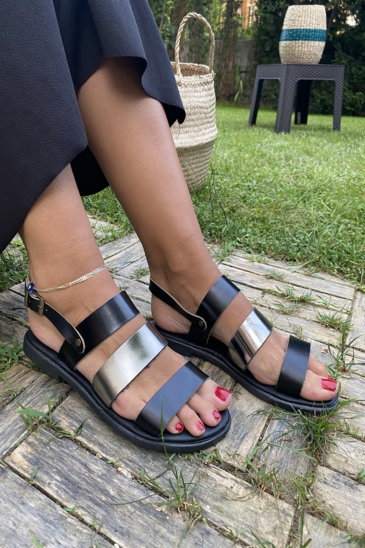 İnan Ayakkabı Kadın Siyah 3 Kalın Bantlı Sandalet