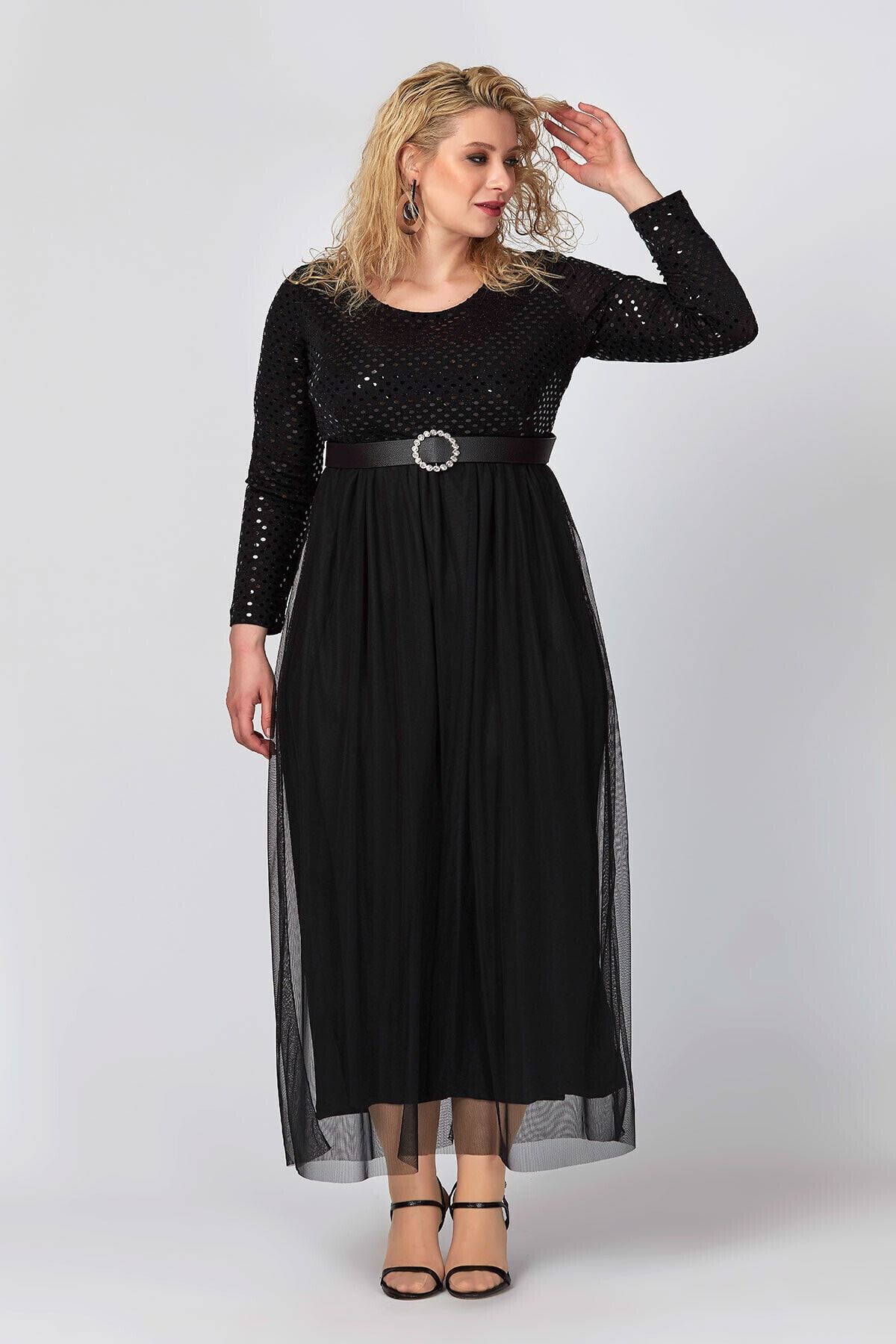 Büyük Moda Kadın Siyah Tül Ve Payet Detaylı Abiye Elbise